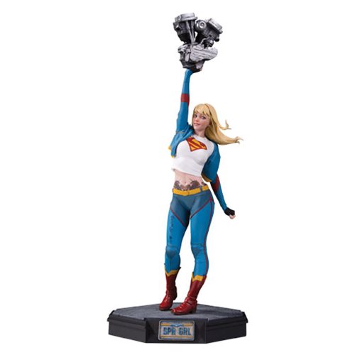 [18.07] DCC DC Statue Gotham City Garage Supergirl