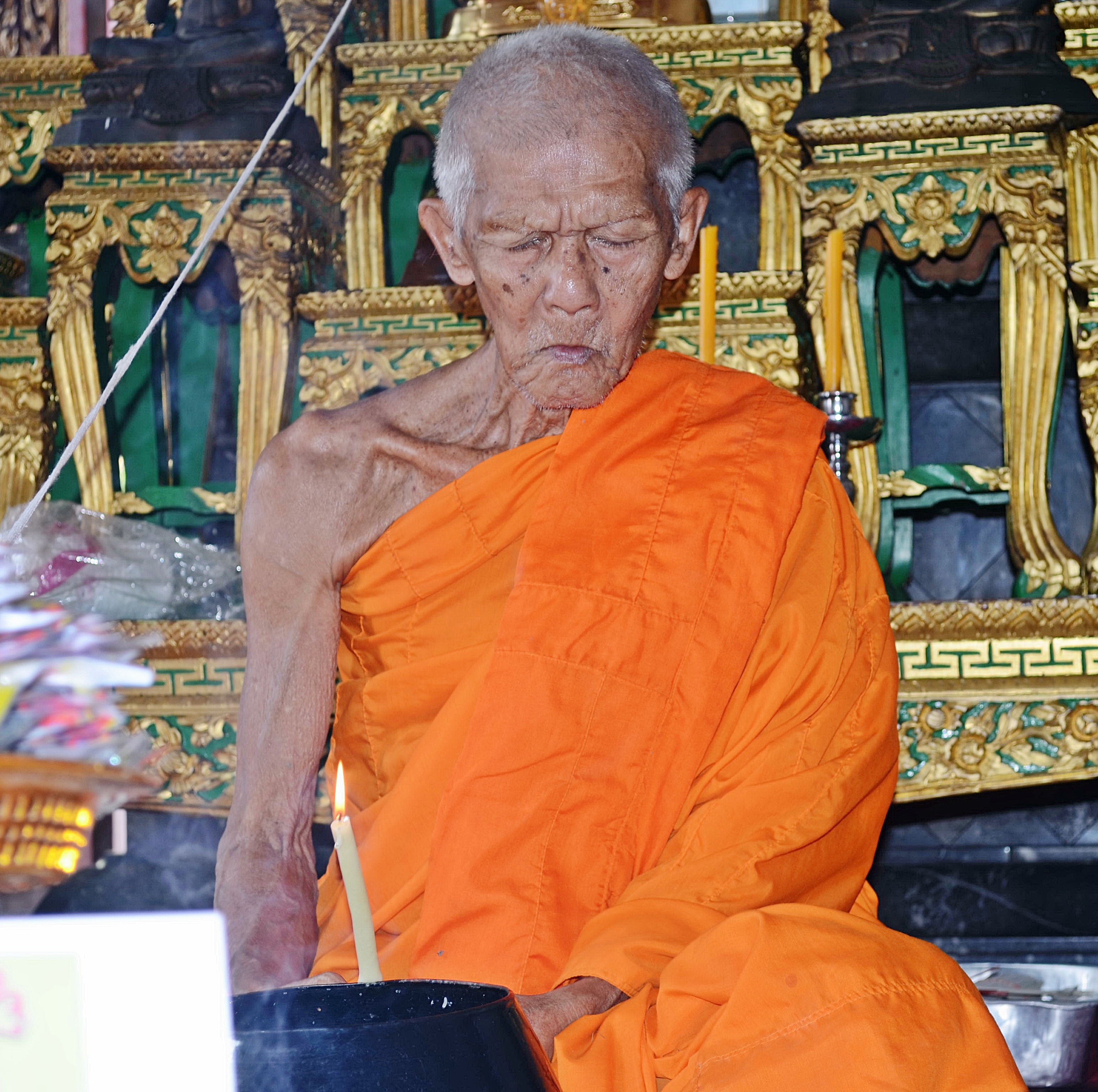 ตะกรุด สบตาสะท้านจิต สัมผัส สะเทือนใจ ( เมียมากรุ่น ๔ ) หลวงปู่ลอง วัดวิเวกวายุพัด