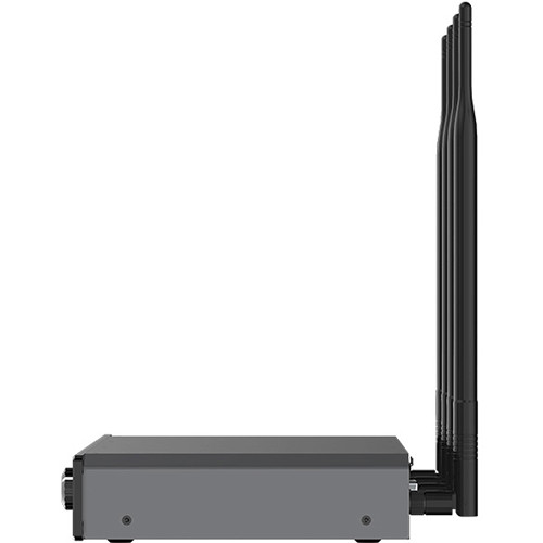 Hollyland รุ่น Syscom 1000T-8B Full-Duplex Intercom System with Eight Beltpacks and Headsets