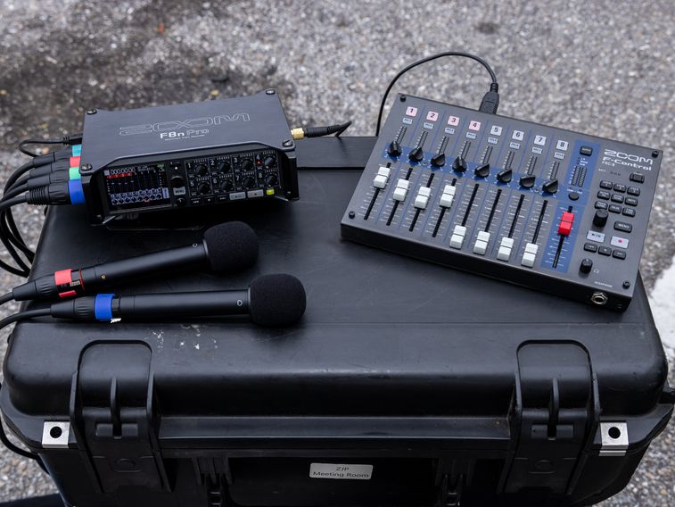 Zoom F8nPro | เครื่องบันทึกเสียงและมิกเซอร์แบบพกพา 8-in/4-out 10-track Field Audio Recorder