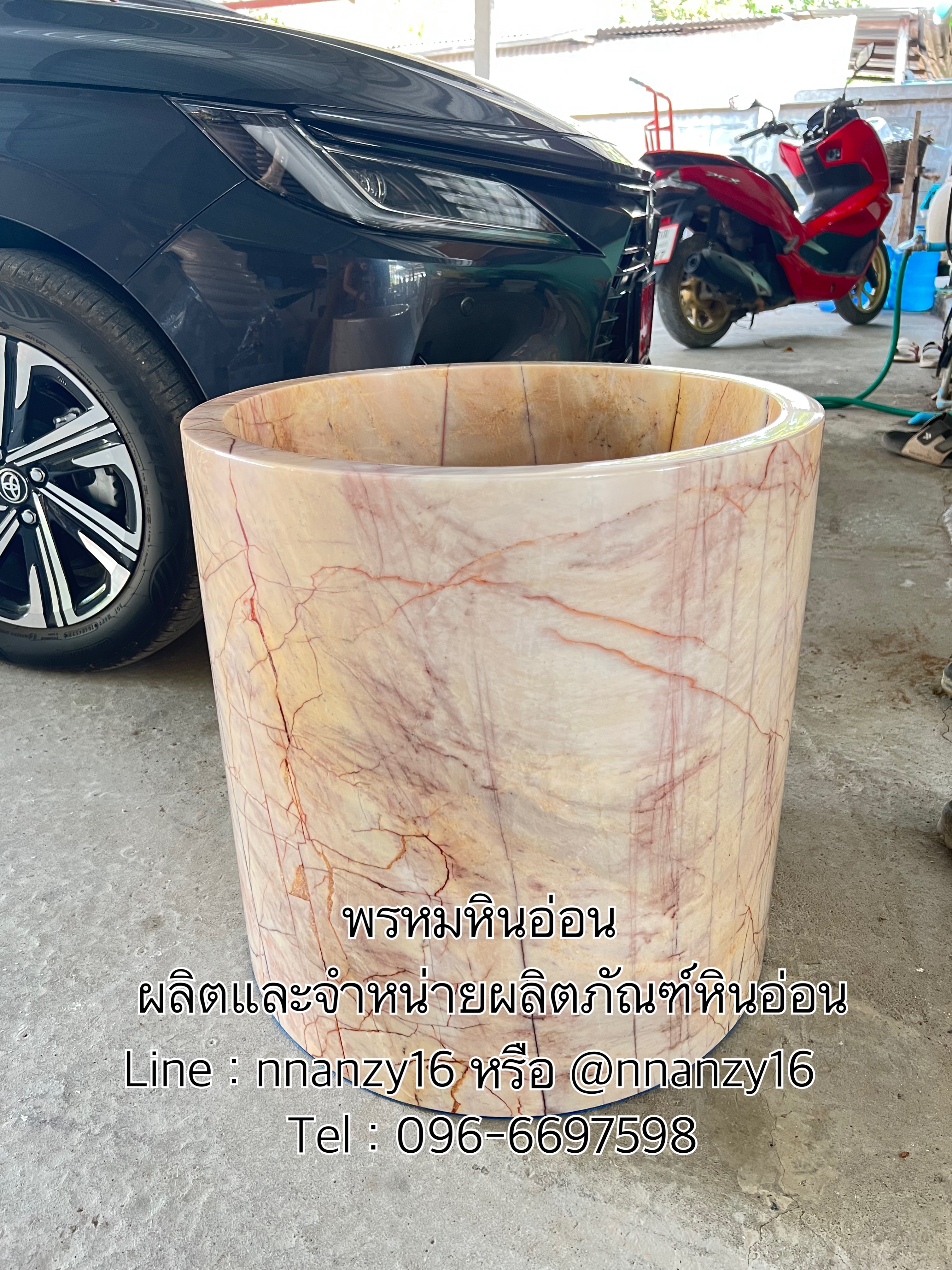 กระถางต้นไม้หินอ่อน