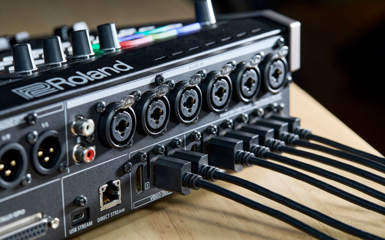 Switcher Roland รุ่น VR-6HD Direct Streaming AV Mixer
