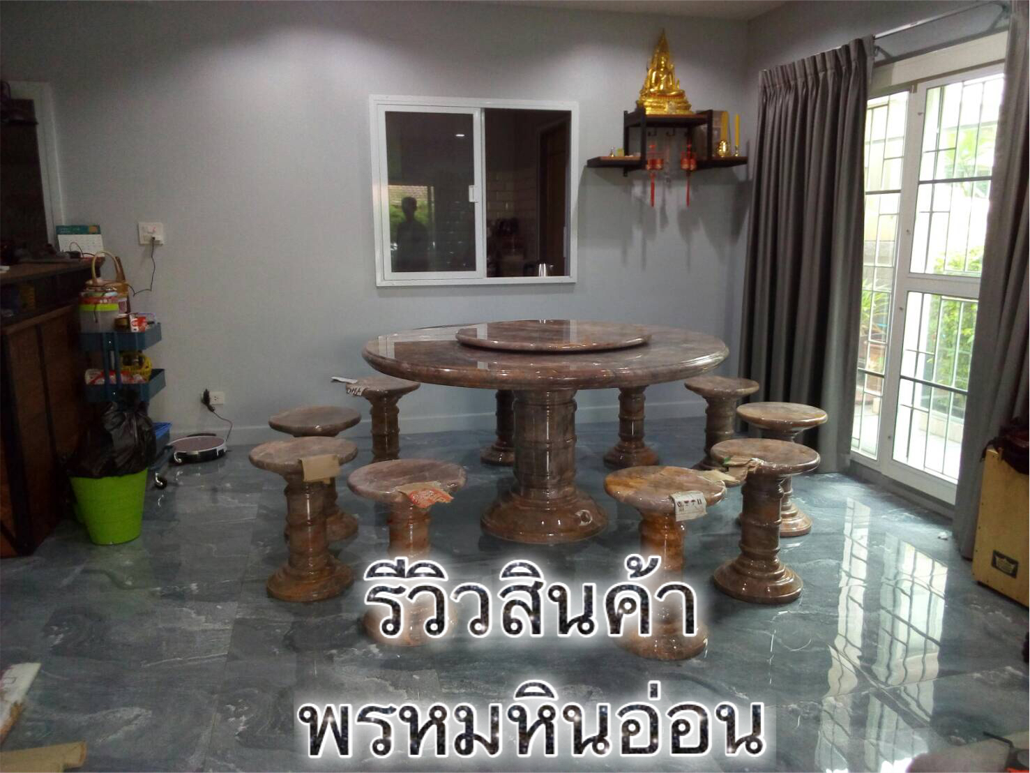 โต๊ะรับประทานอาหารหินอ่อน
