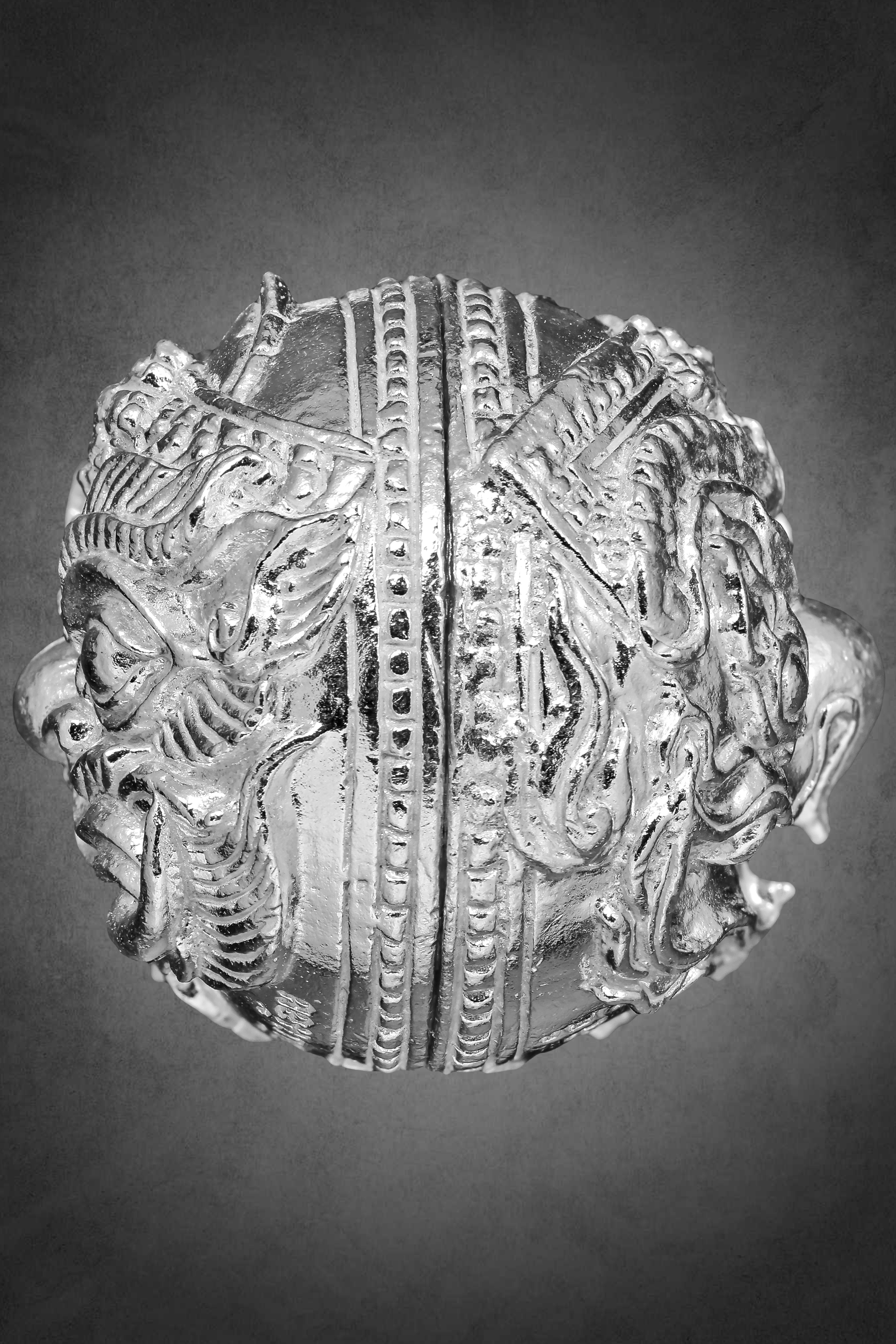 ปรอทกรอ พระราหู ทรงครุฑ รุ่น ๓ เนื้อเงิน หลวงปู่จันทร์ วัดซับน้อย จ.เพชรบูรณ์