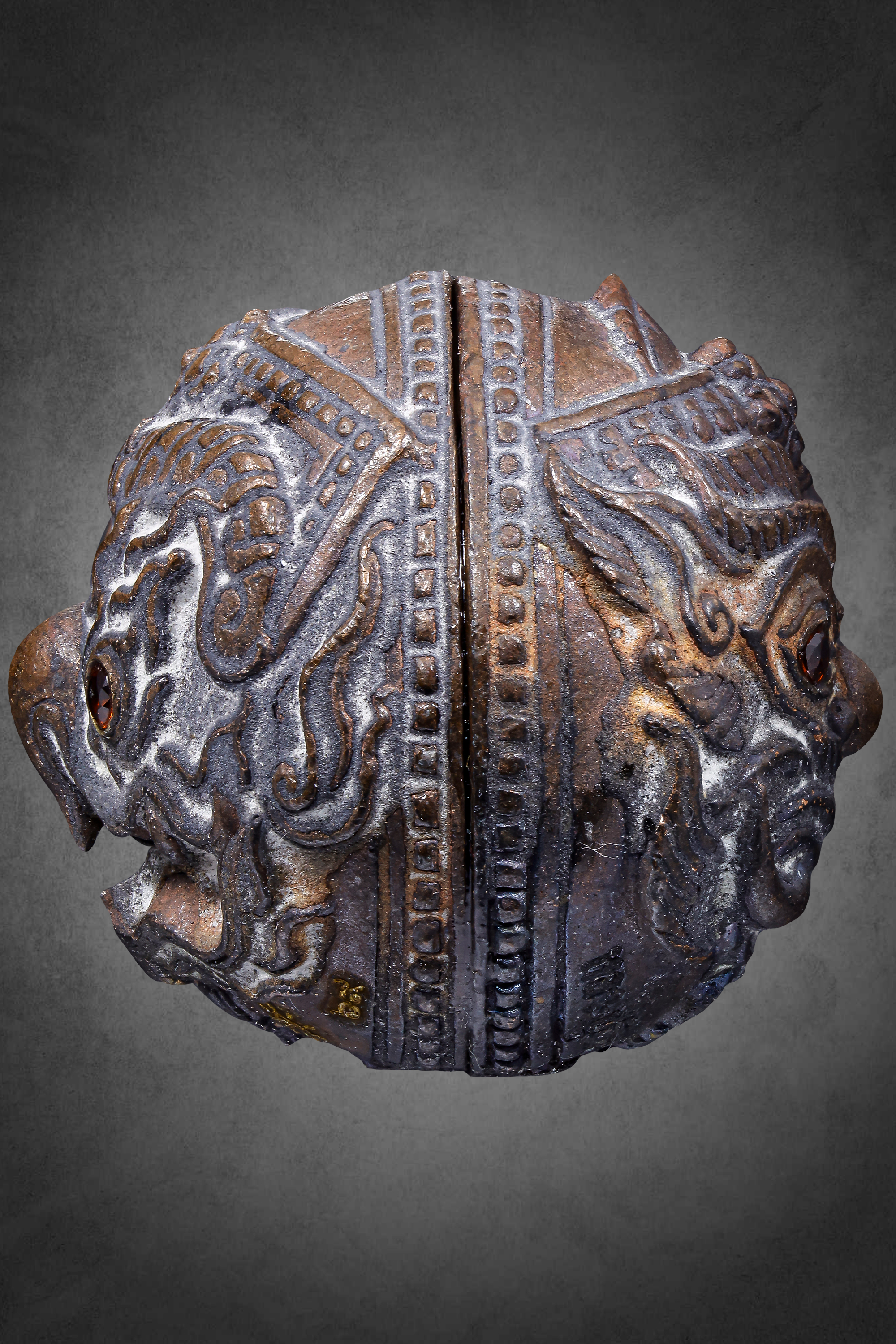 ปรอทกรอ พระราหู ทรงครุฑ รุ่น ๓ เนื้อนวะดินไทย จ่าฝูงตาแดง หลวงปู่จันทร์ วัดซับน้อย จ.เพชรบูรณ์