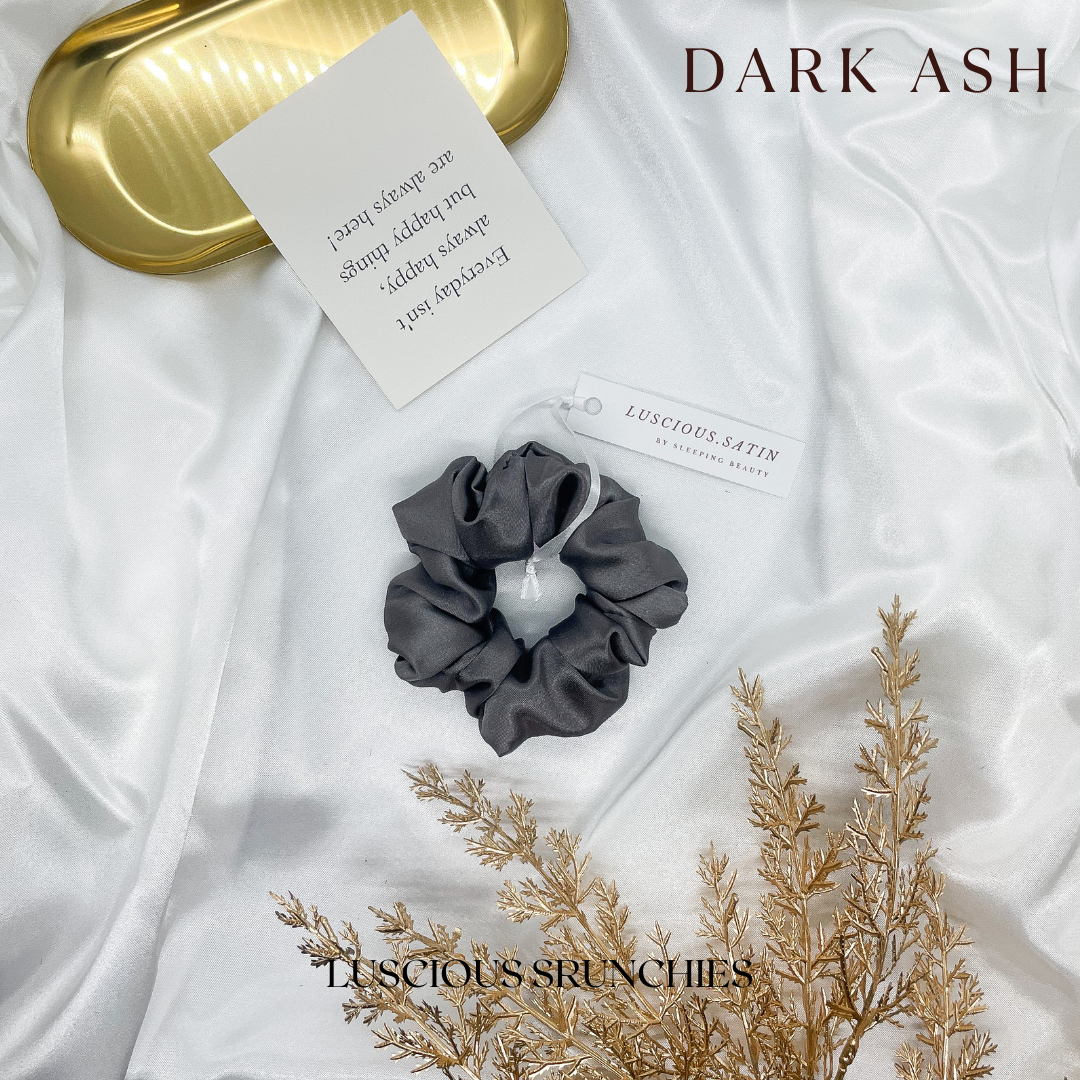 ยางมัดผม สี DARK ASH ทำจาก Luscious Satin ยางรัดผม เนื้อนุ่มละเอียดเกรดพรีเมี่ยม ไม่ดึงผมจนปวดหัว ถนอมเส้นผม ช่วยให้ผมไม่ขาด