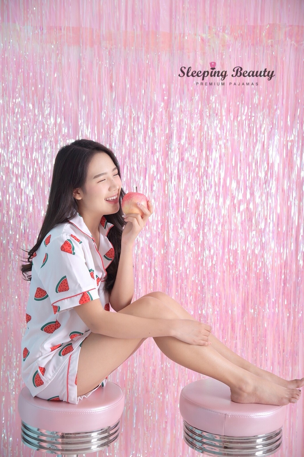 ชุดนอนลายแตงโม สีขาว เกรดพรีเมี่ยม แบรนด์ Sleeping Beauty แขนสั้น ขาสั้น ชุดนอนผู้หญิง ชุดนอนแขนสั้น ชุดนอนกางเกง