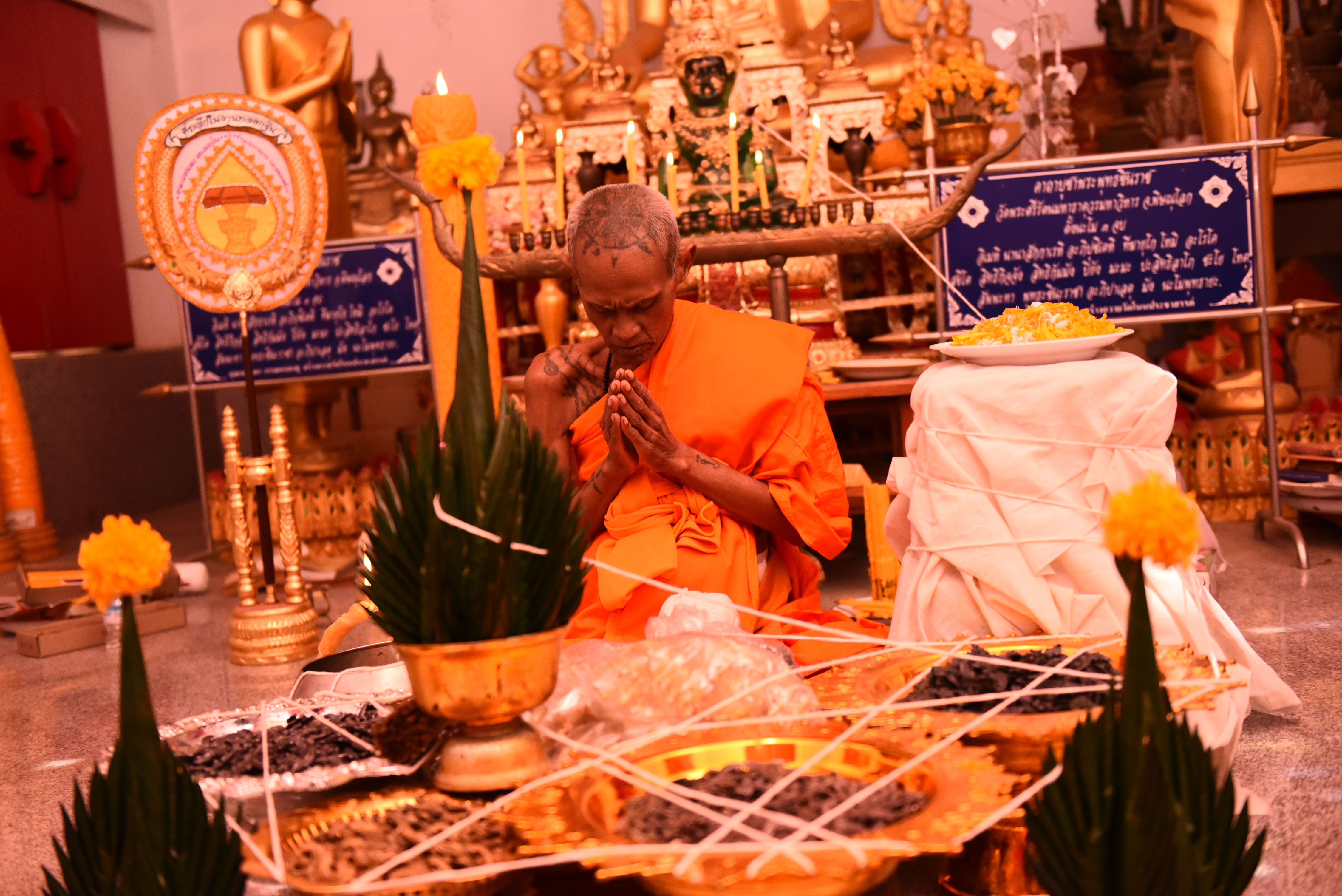 พญาครุฑ รุ่นแรก เนื้อสามk หลวงพ่อเหลย เตชะปัญโญ