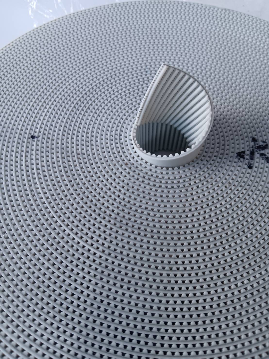 สายพานไทม์มิ่งปลายเปิด HTD-3M หน้ากว้าง 35 มม. ชนิดโพลี่ยูรีเทน (PU) เสริมความแข็งแรงด้วยเส้นใยโลหะ สั่งตัดได้ตามความยาวที่ต้องการใช้งาน