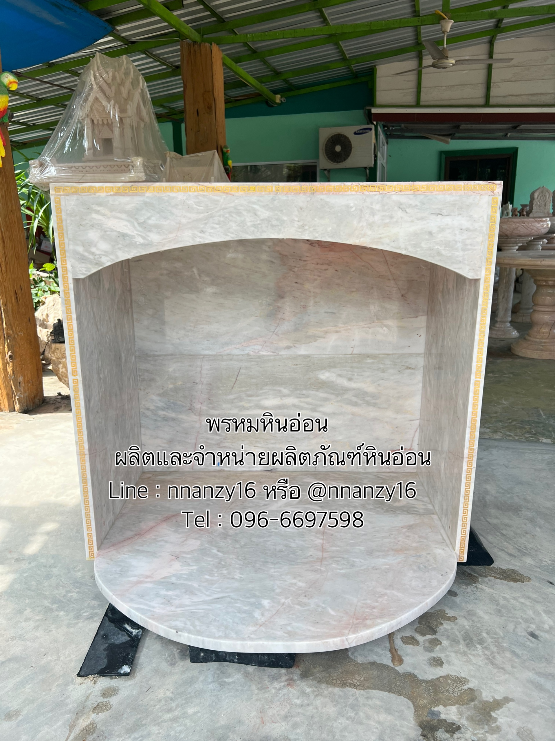 ตู้ครอบศาลหินอ่อน