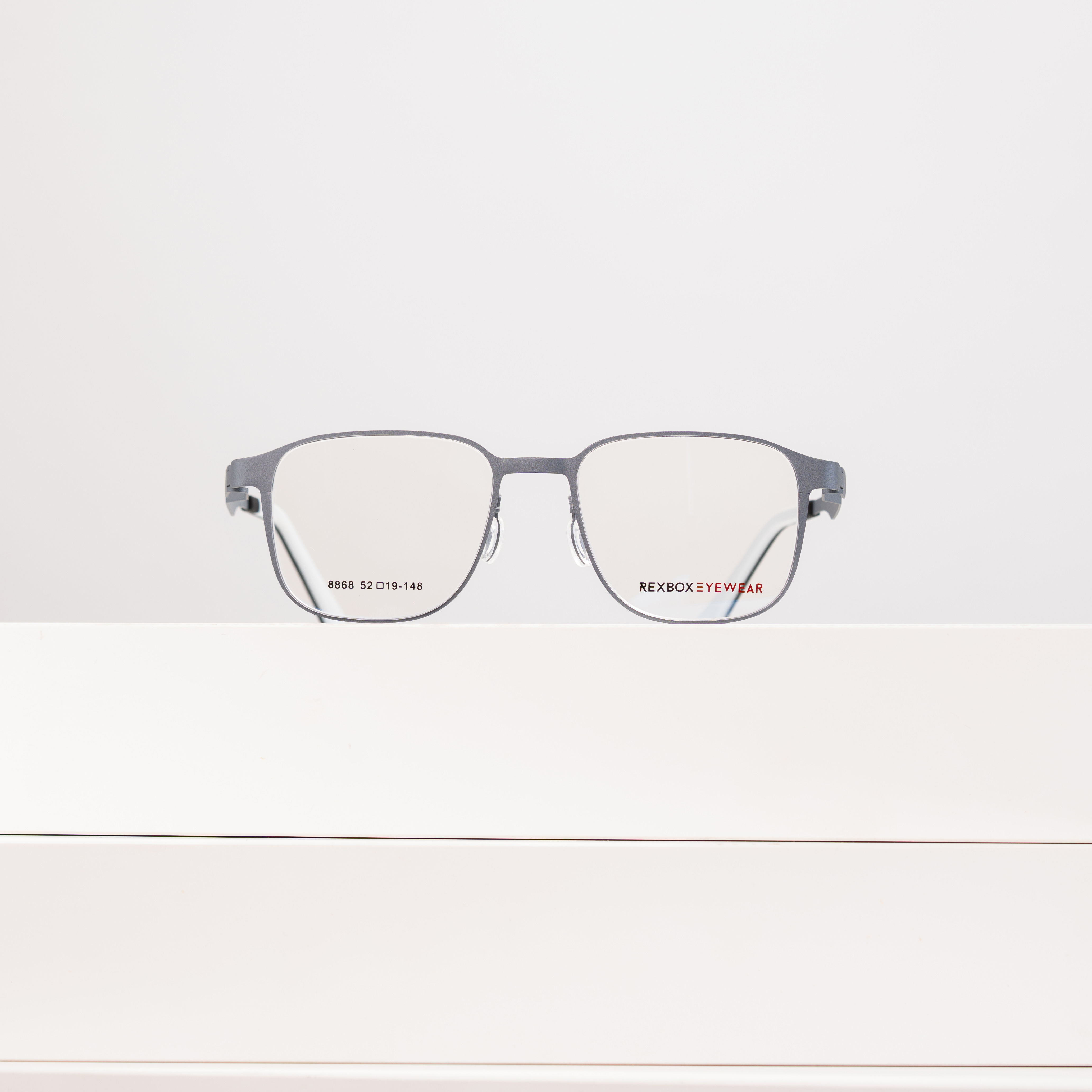 กรอบแว่น REXBOX EYEWEAR รุ่น Forge T2 สี Grey วัสดุ Aluminum Alloy มาพร้อมกับคลิปออน Polarized 3 อัน เทาดำ, ฟ้าใล่เฉด, เหลือง