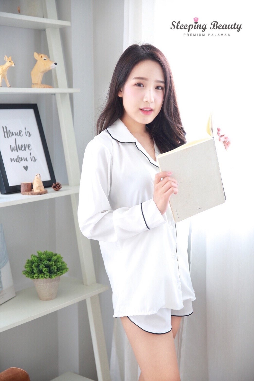 ชุดนอน Premium i Silk สีขาว แขนยาวขาสั้น เนื้อนิ่ม ส่งไว ตัดเย็บดีมาก แบรนด์ Sleeping Beauty ของแท้ ชุดนอนผู้หญิง ชุดนอนน่ารัก