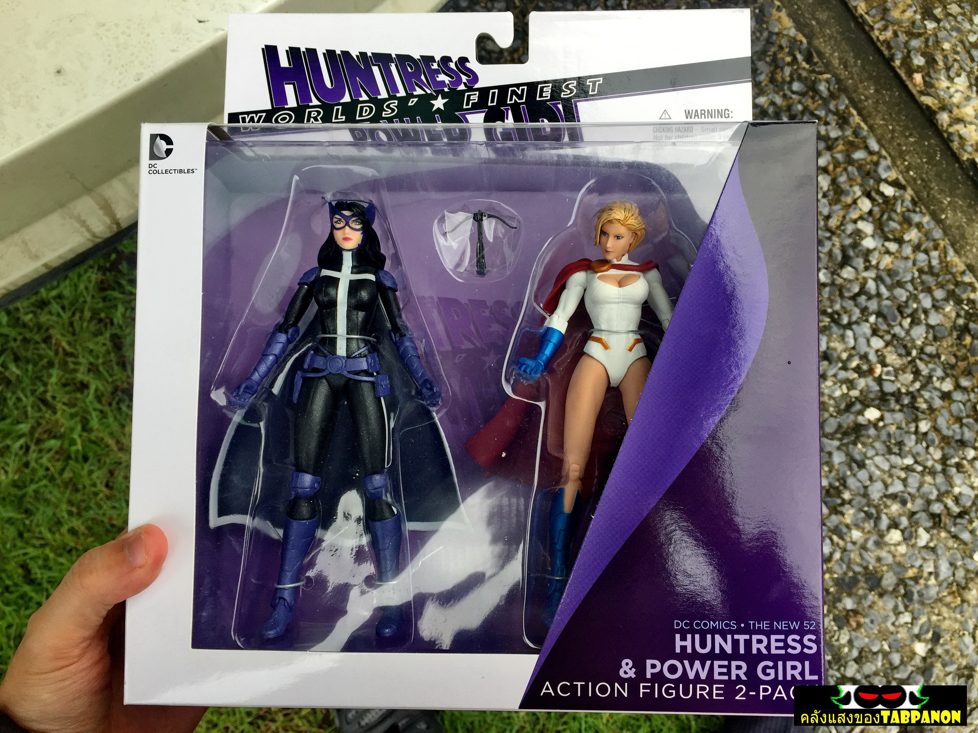 [2014.07] DC Collectibles The New 52 Earth 2 Huntress & Powergirl Action Figure 2-Pack