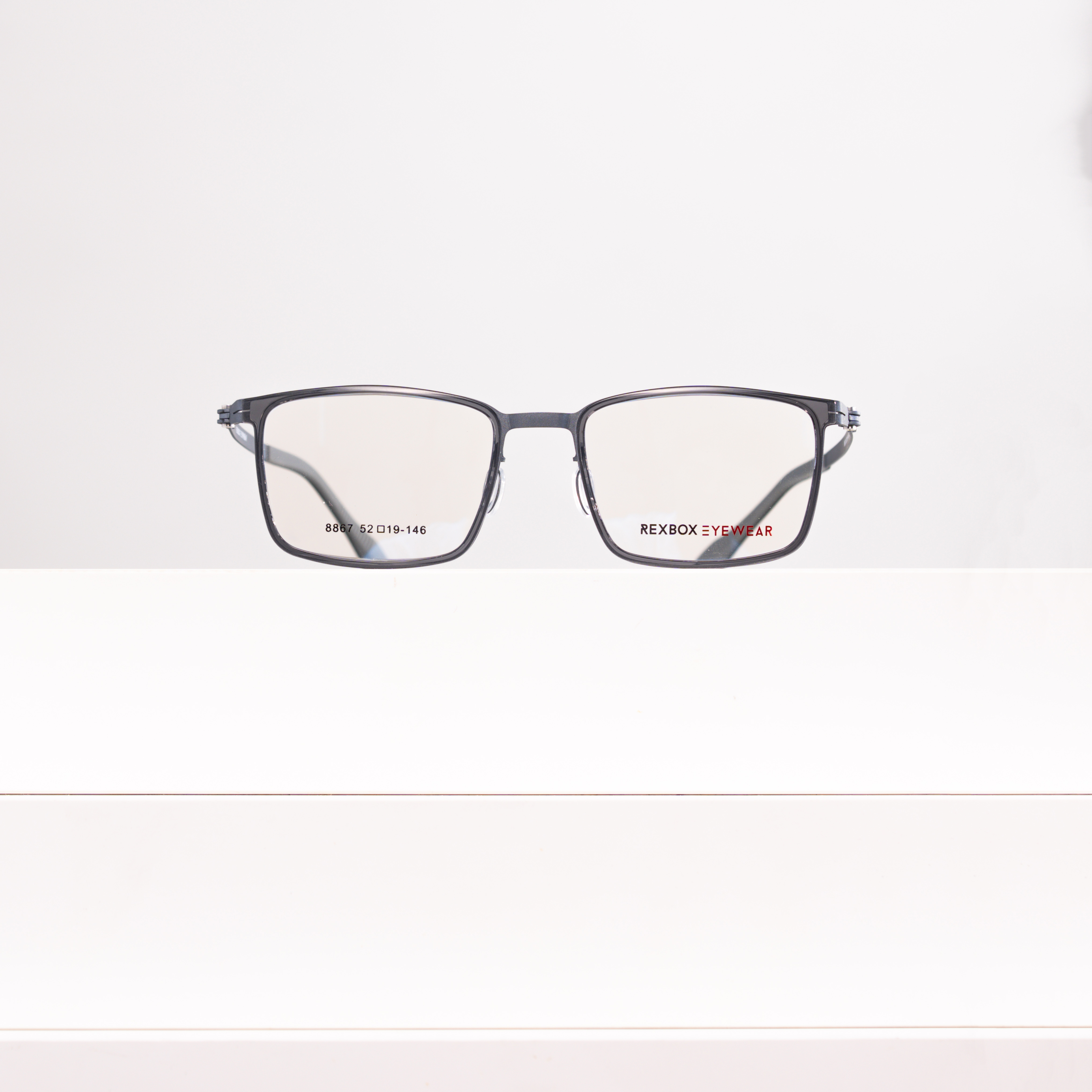 กรอบแว่น REXBOX EYEWEAR รุ่น Forge T1 สี Grey วัสดุ Aluminum Alloy มาพร้อมกับคลิปออน Polarized 3 อัน เทาดำ, ฟ้าใล่เฉด, เหลือง