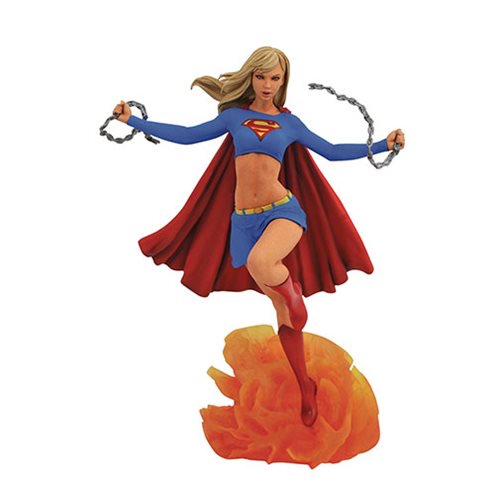 [19.05] DST DC Comic Gallery - Supergirl 9" PVC Diorama