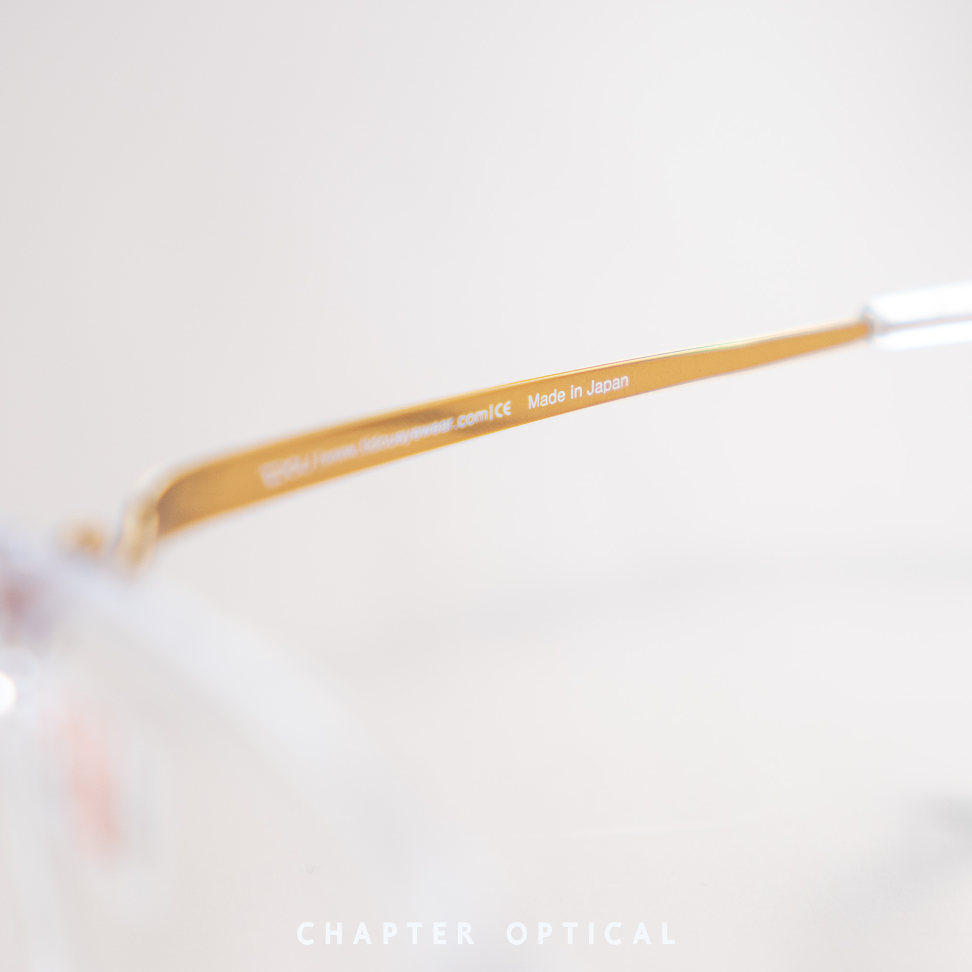 กรอบแว่น TiDOU | รุ่น TP22 รหัสสี 01 ไทเทเนี่ยมญี่ปุ่น แว่นไร้สกู Screwless น้ำหนักเบา