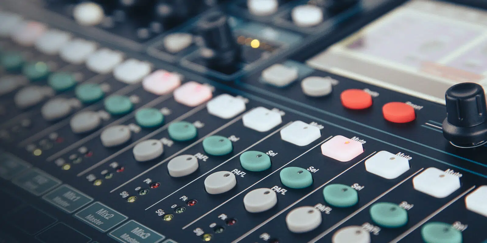 allen-heath Qu-16 ดิจิตอลมิกเซอร์ 16 แชลแนล Compact digital mixing 16 Mono Inputs