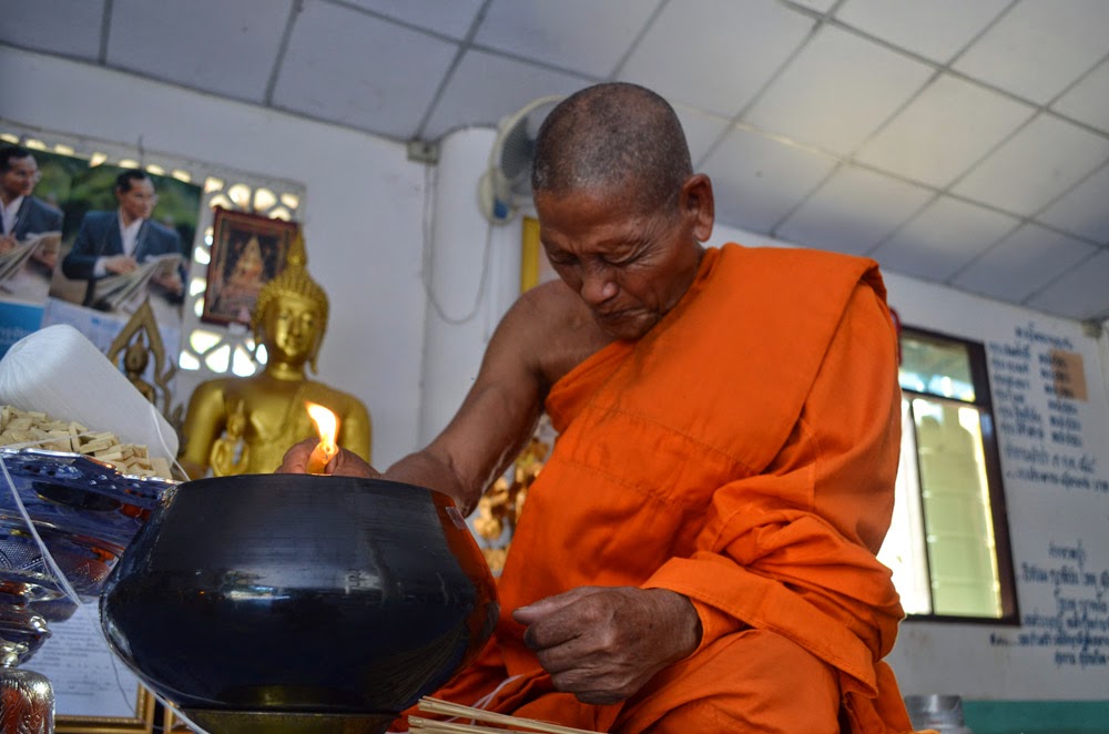 พระเจ้าสัวเงินล้าน แร่เหล็กน้ำพี้ หลวงปู่จันทร์ วัดซับน้อย