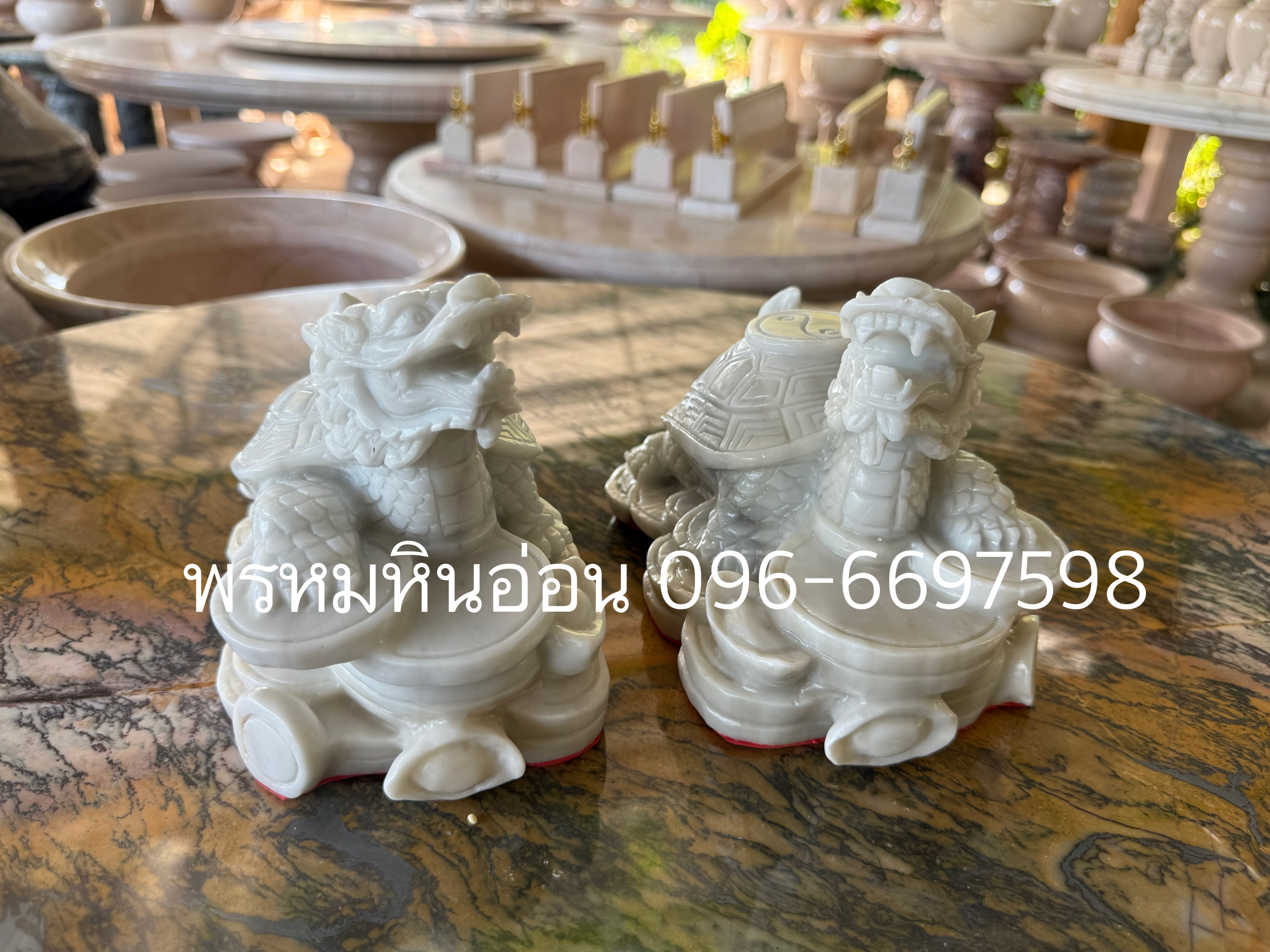 เต่ามังกรหินอ่อน