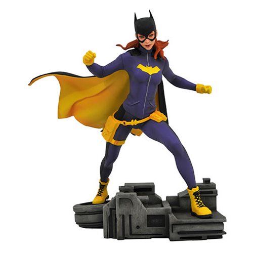[19.06] DST DC Comic Gallery - Batgirl 9" PVC Diorama