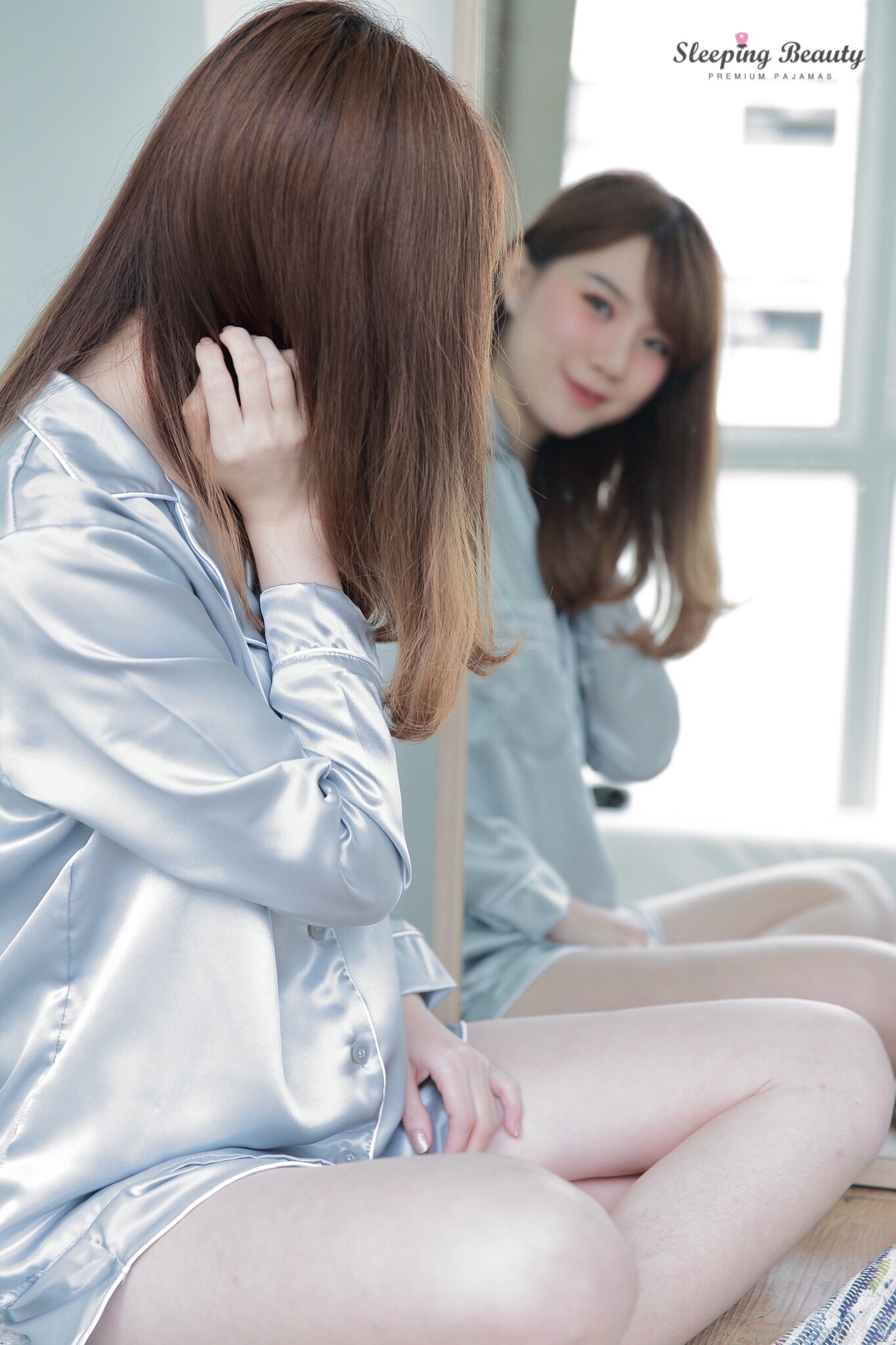 ชุดนอนผ้าซาตินเกรดพรีเมี่ยม สีเทา แขนยาว ขาสั้น เนื้อนิ่ม ส่งไว ตัดเย็บดีมาก ชุดนอนผู้หญิง ชุดนอนน่ารัก แบรนด์ Sleeping Beauty ของแท้