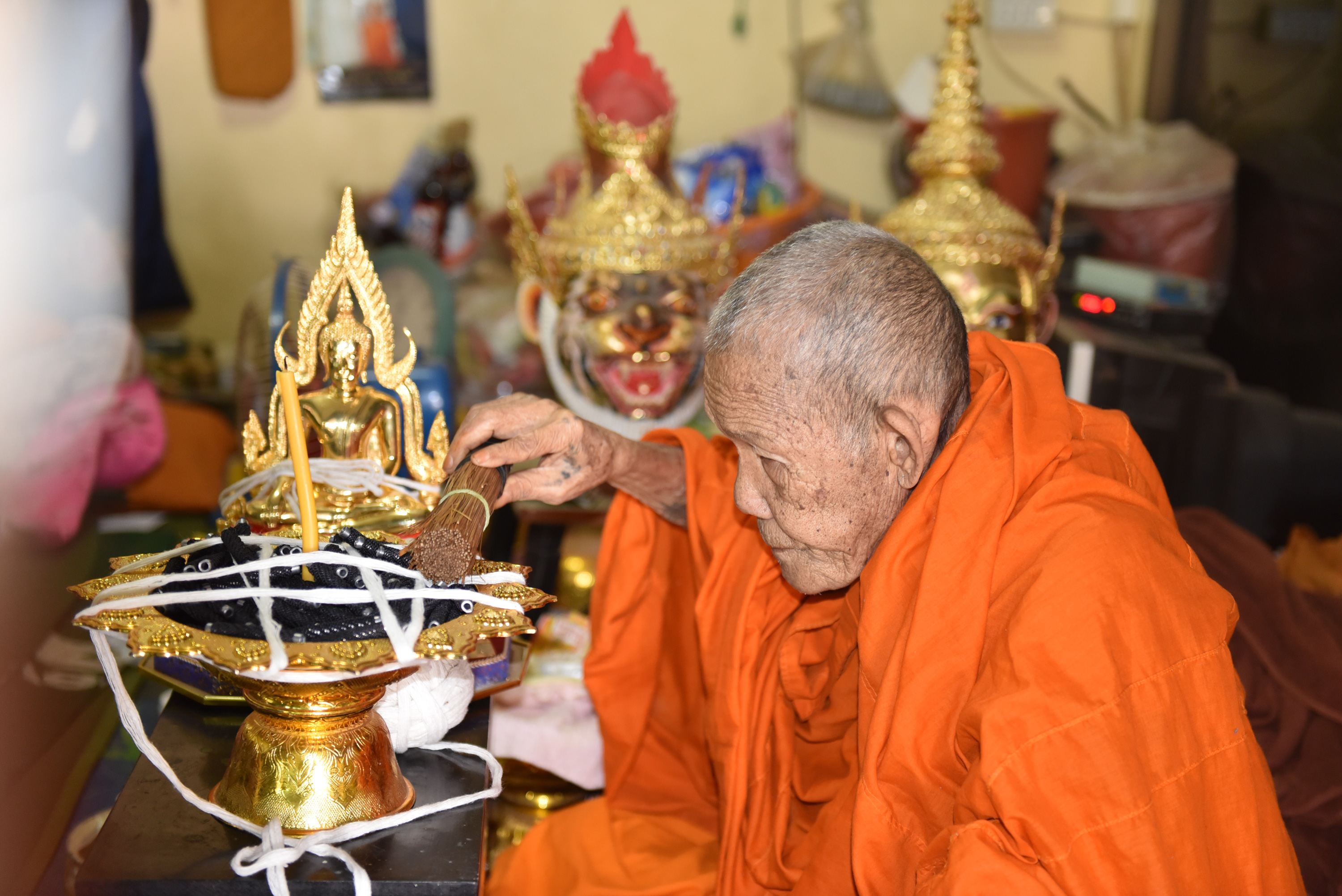 ตะกรุดคู่ชีวิตสมบัติพ่อค้า หลวงปู่กาหลง อสโภ วัดน้ำพุ