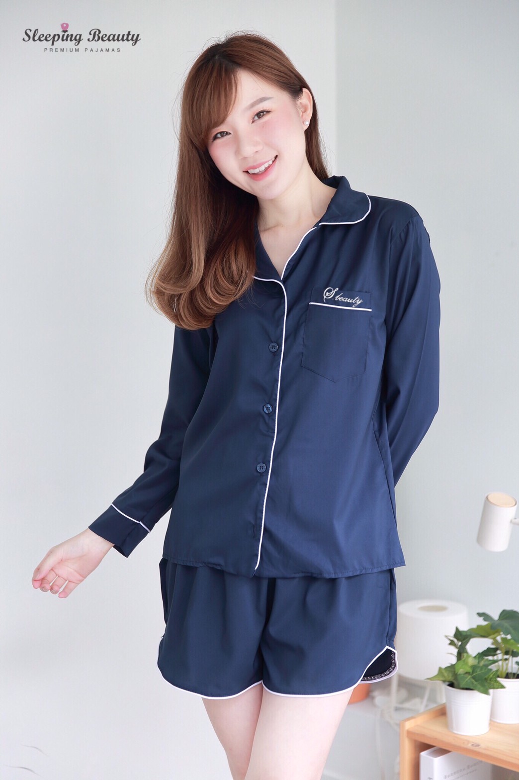 ชุดนอน Premium i Silk สีกรม แขนยาว ขาสั้น เนื้อนิ่ม ส่งไว ตัดเย็บดีมาก แบรนด์ Sleeping Beauty ของแท้ ชุดนอนผู้หญิง