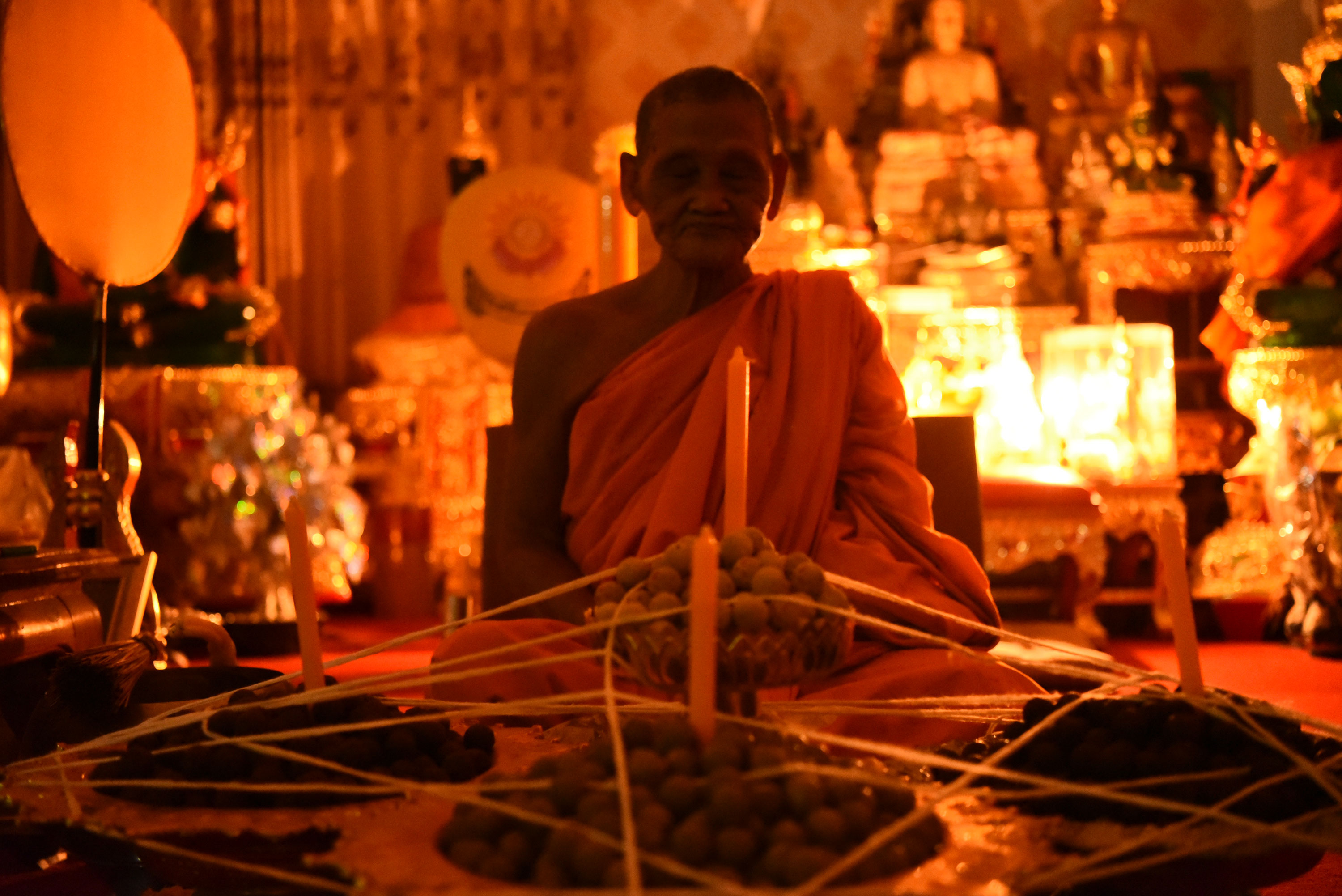 ปรอทกรอ พระราหู รุ่นแรก เนื้อทองเทวฤทธิ์เทดินไทย หลวงปู่จันทร์ วัดซับน้อย