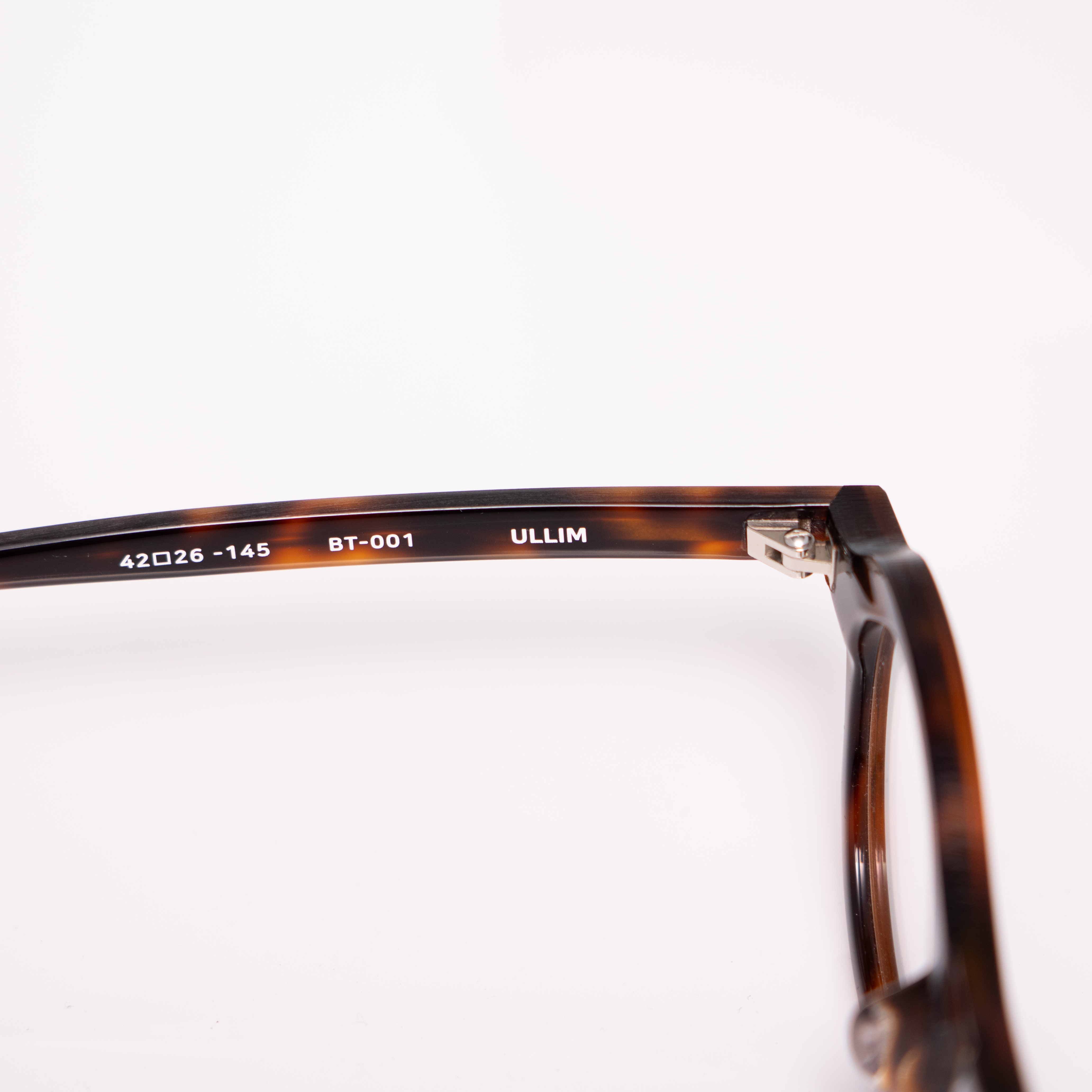 กรอบแว่นHandmadeนำเข้าแบรนด์ OTTO รุ่น ULLIM BT-001 ของแท้