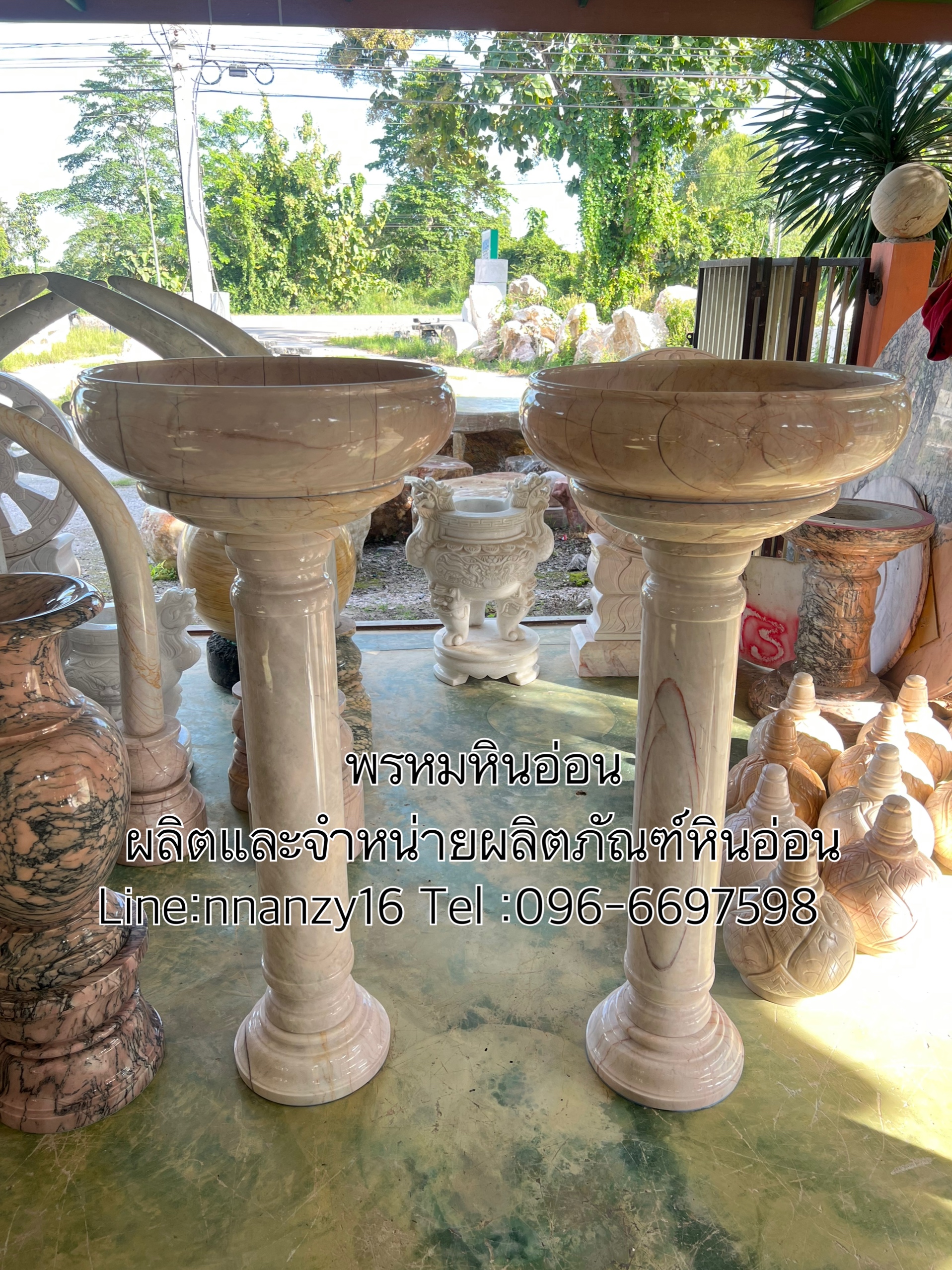 เสาโชว์หินอ่อน