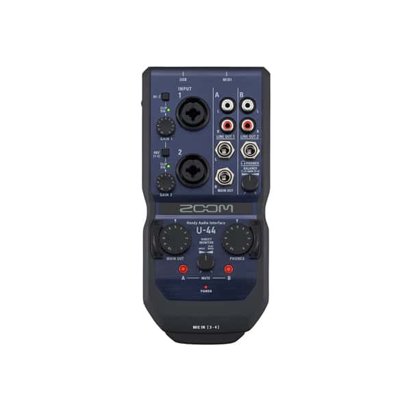 ZOOM U-44 Handy Audio Interface รองรับ Hi-Z 4-in/4-out ใช้งานได้ประมาณ 4 ชั่วโมง ด้วยแบตเตอรี่ 2 ก้อน