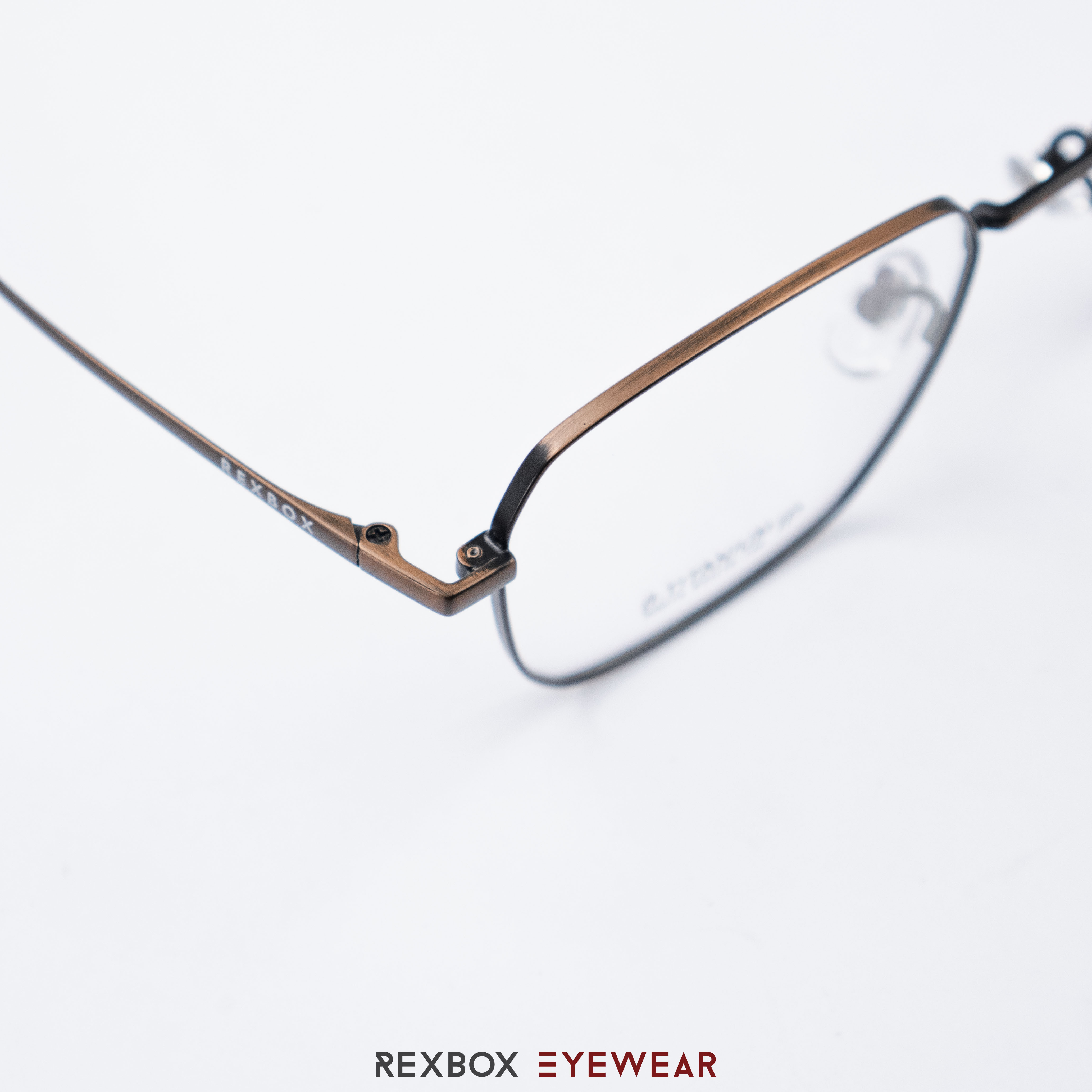 REXBOX รุ่น B-TITANIUM ไทเทเนียม พร้อมคลิปออน Polarized สีดำฉาบปรอทด้านหลังกันยูวี (50073-C57)