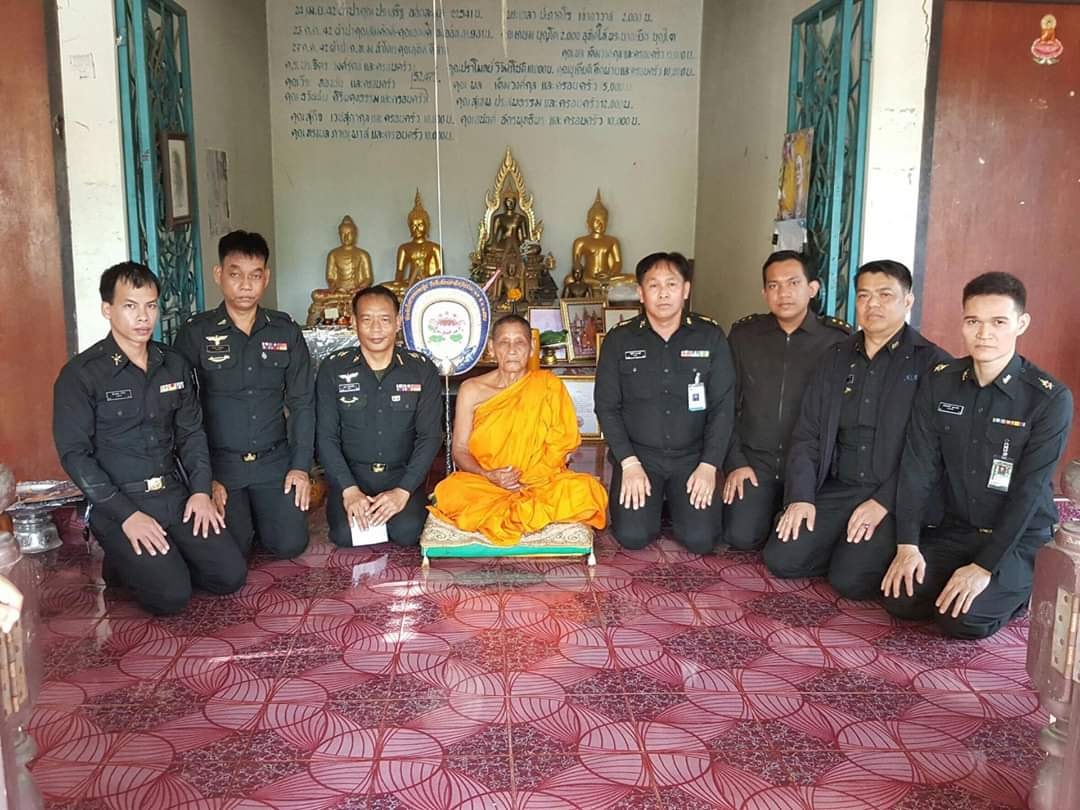 พระเดี๋ยวยอดขุนพล หลังยันต์ศาสตราวุธ แจกทหารใต้ (ของหายาก) หลวงปู่จันทร์ วัดซับน้อย