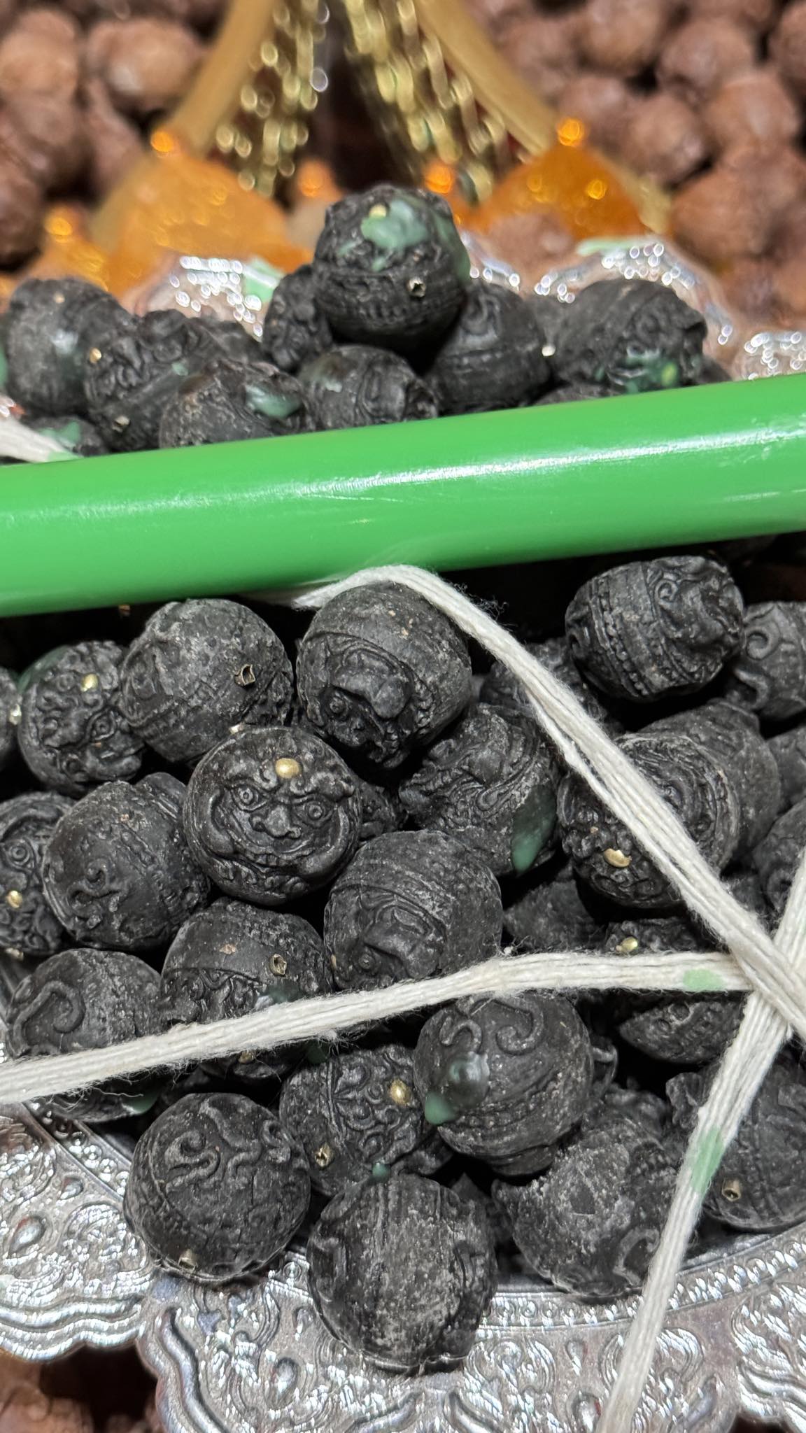 เครื่องรางโบราณ ปรอทกรอ พระราหู จ่าฝูง สามตา เนื้อกากยายักษ์ ฝังตะกรุดเงิน หลวงพ่อจักร จารุวณฺโณ