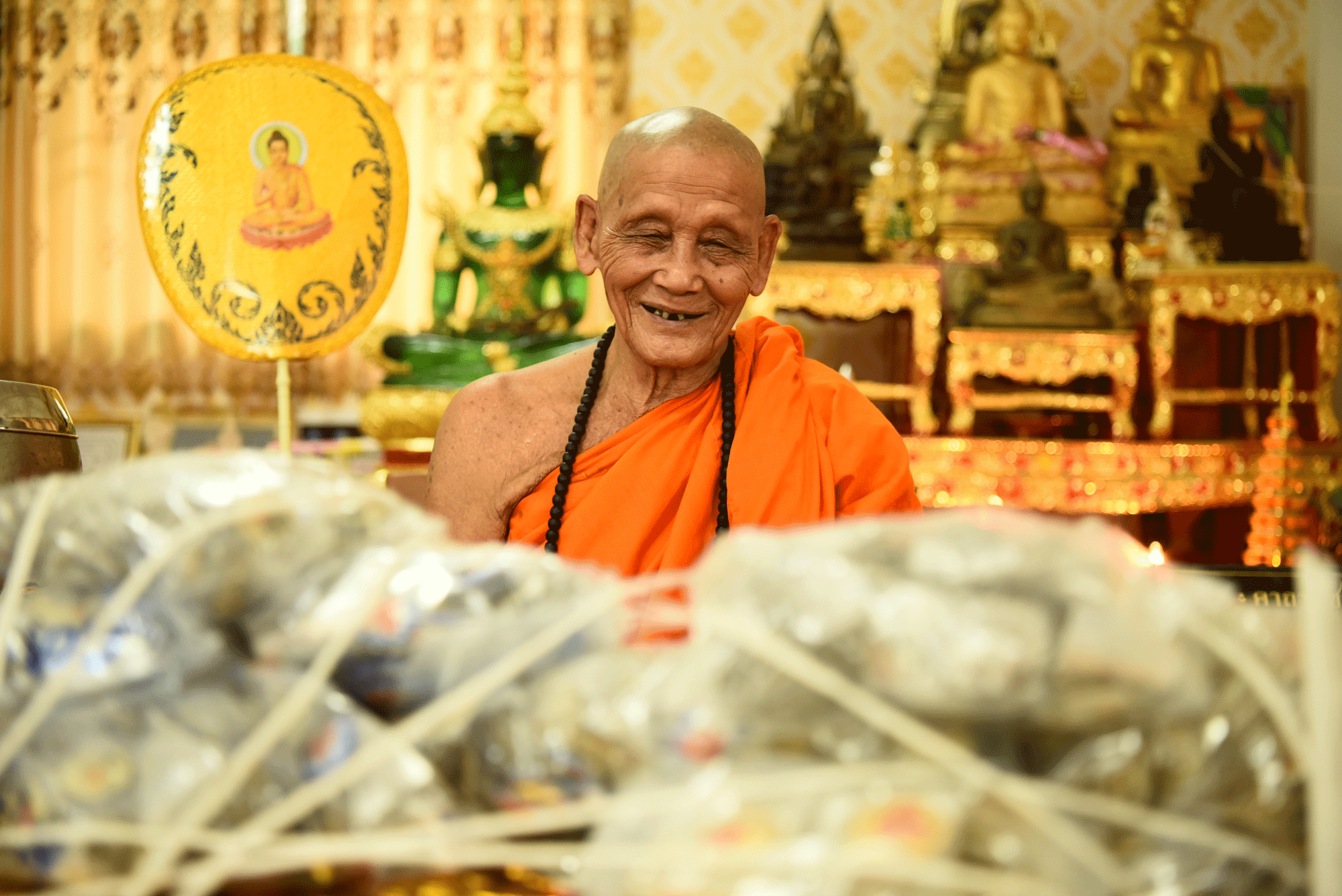 ล็อคเก็ต กวักลาภ (ฉากทอง) หลวงปู่จันทร์ วัดซับน้อย เพชรบูรณ์