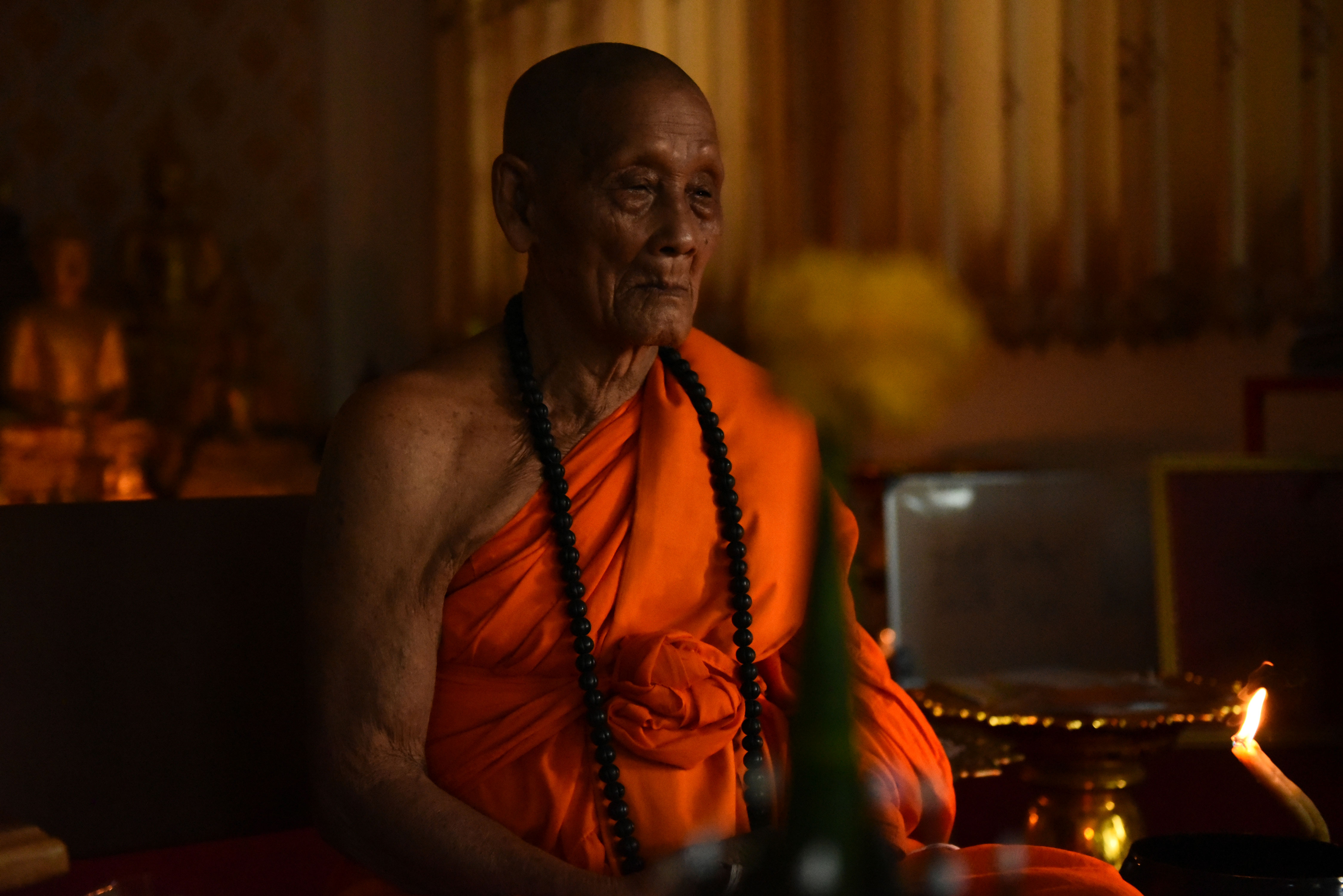 พระปิดตาเขาควายฟ้าผ่า พิมพ์มหาลาภ เปิดหน้าบังเกิดทรัพย์ หลวงปู่จันทร์ วัดซับน้อย