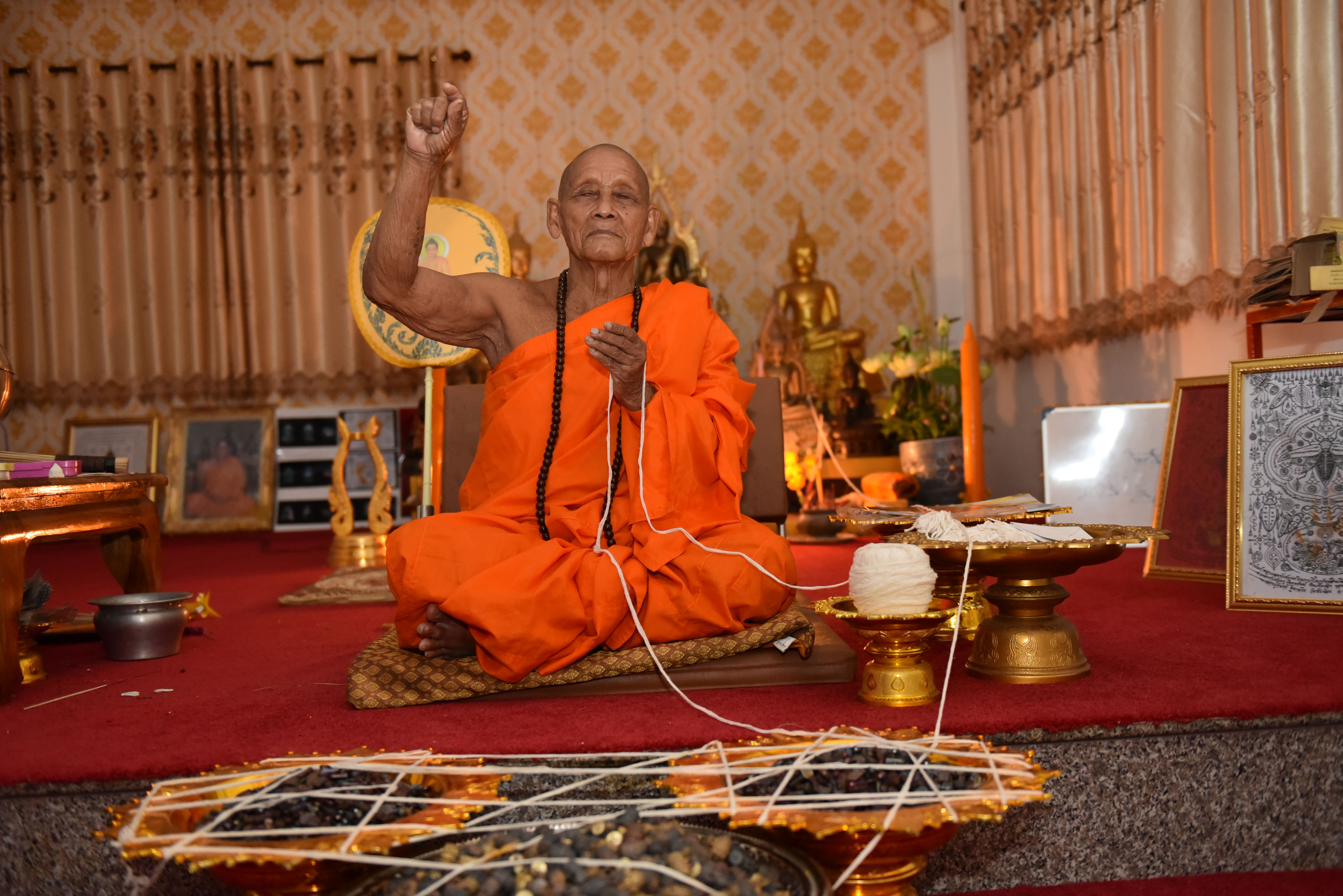 ตะโพนกลืนจิต พญานาคกินใจ หลวงปู่จันทร์ วัดซับน้อย