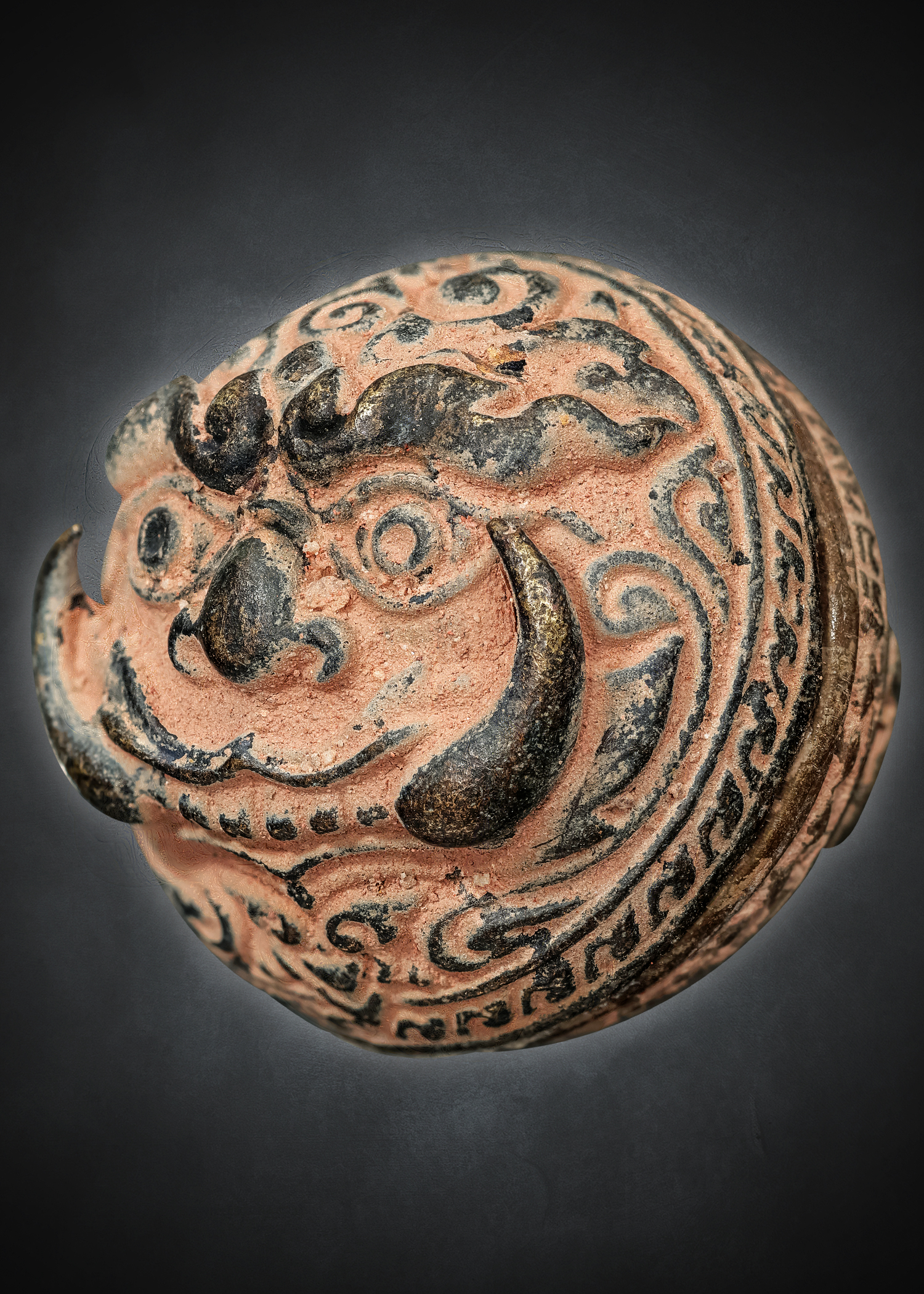 ปรอทกรอเขมรโบราณ รุ่นแรก ทรงพระราหู ( เนื้อนวะเทดินไทย ) โคตรเศรษฐี หลวงตาจักร จารุวณฺโณ ศิษย์ตาเบ๊าะ เหาะเดินได้