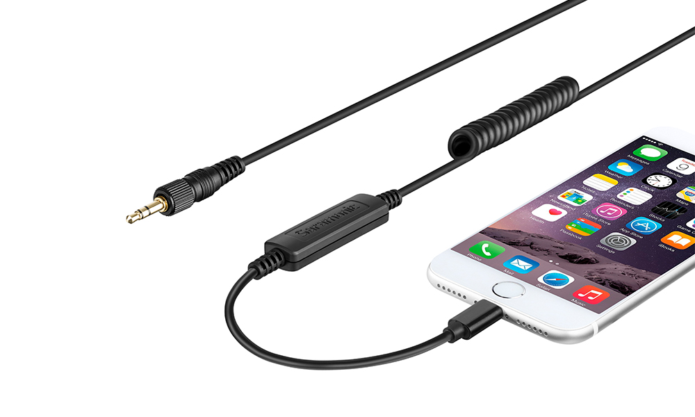 Saramonic LC-C35 3.5mm Locking Type Male Jack to Lightning Audio Interface