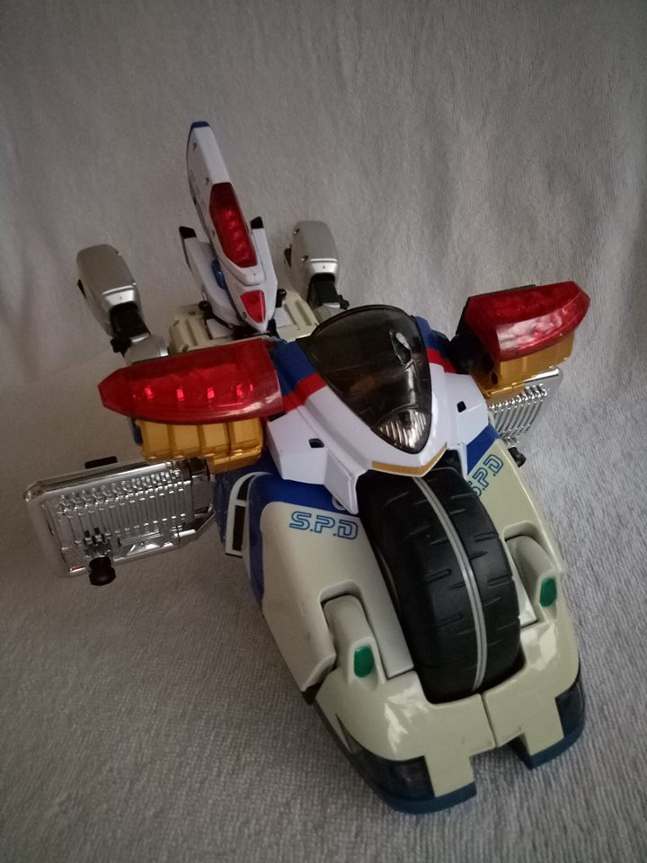 DX Deka Bike Robo หุ่นยนต์แปลงร่าง ขบวนการเดกะเรนเจอร์ ของแท้จากญี่ปุ่น