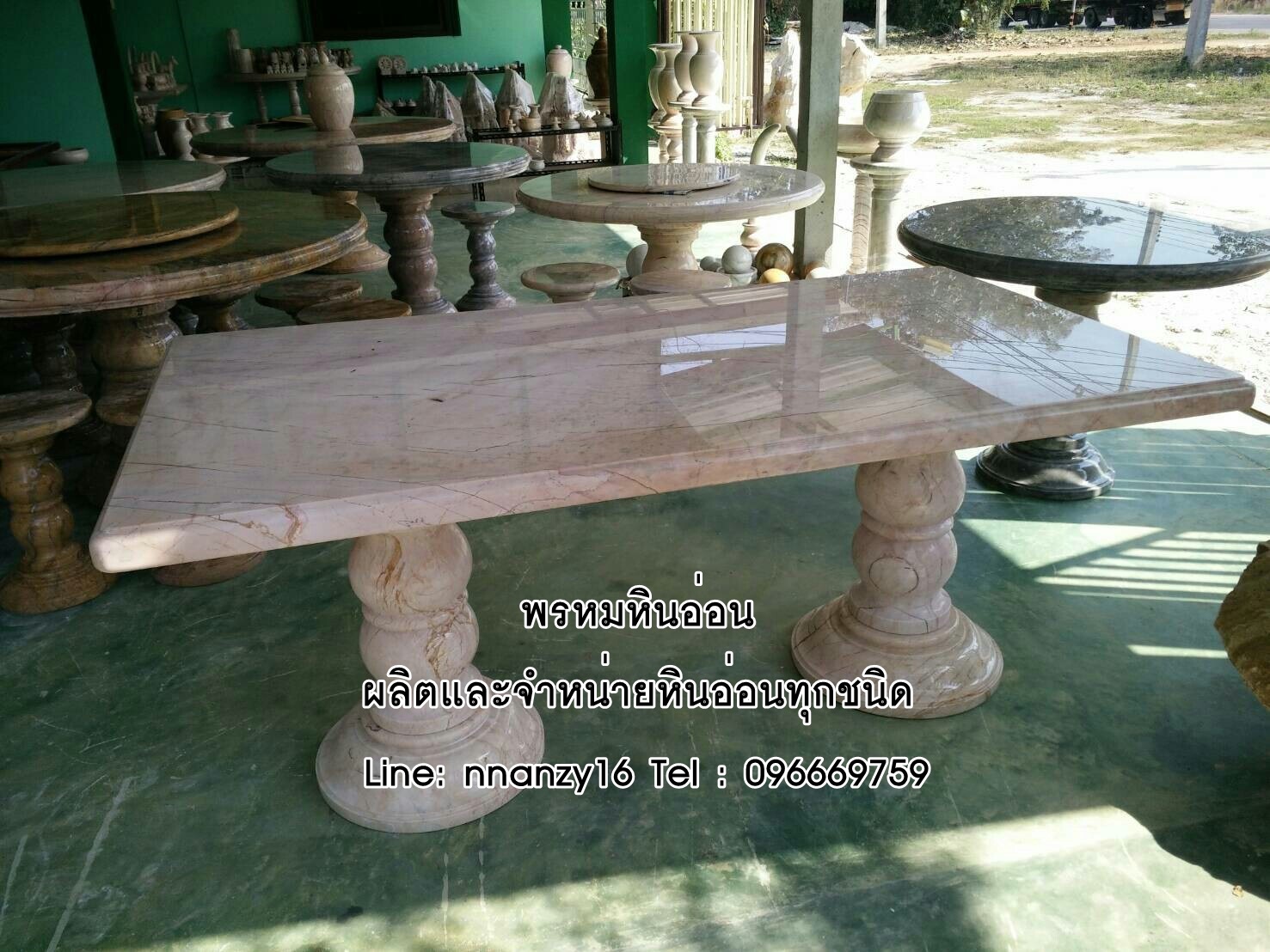 โต๊ะหินอ่อนแบบเหลี่ยม