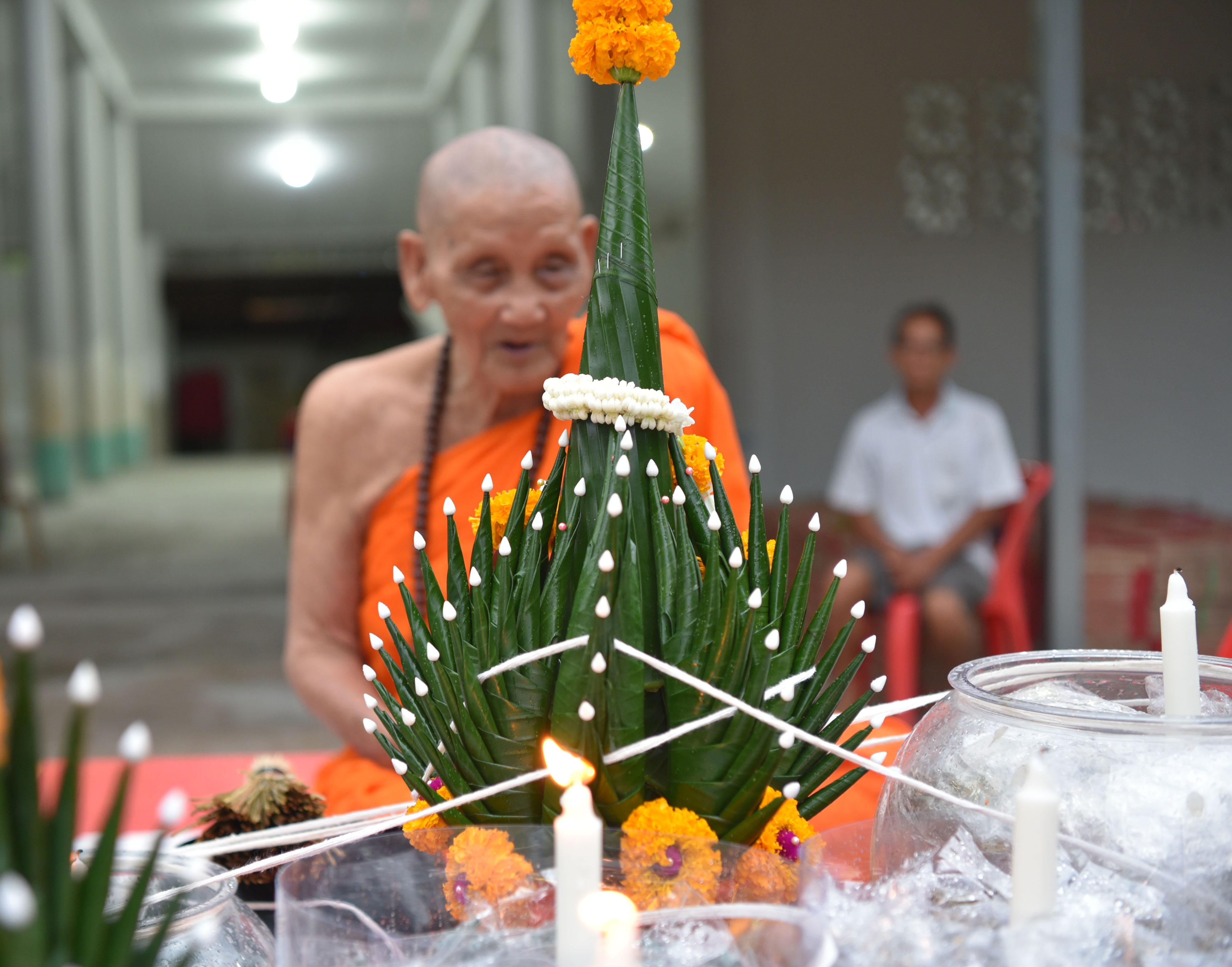 พญาราชสิงห์ รุ่นแรก เนื้อชนวนปีกแมลงทับ หลวงปู่จันทร์ ฐิตาจาโร วัดซับน้อย