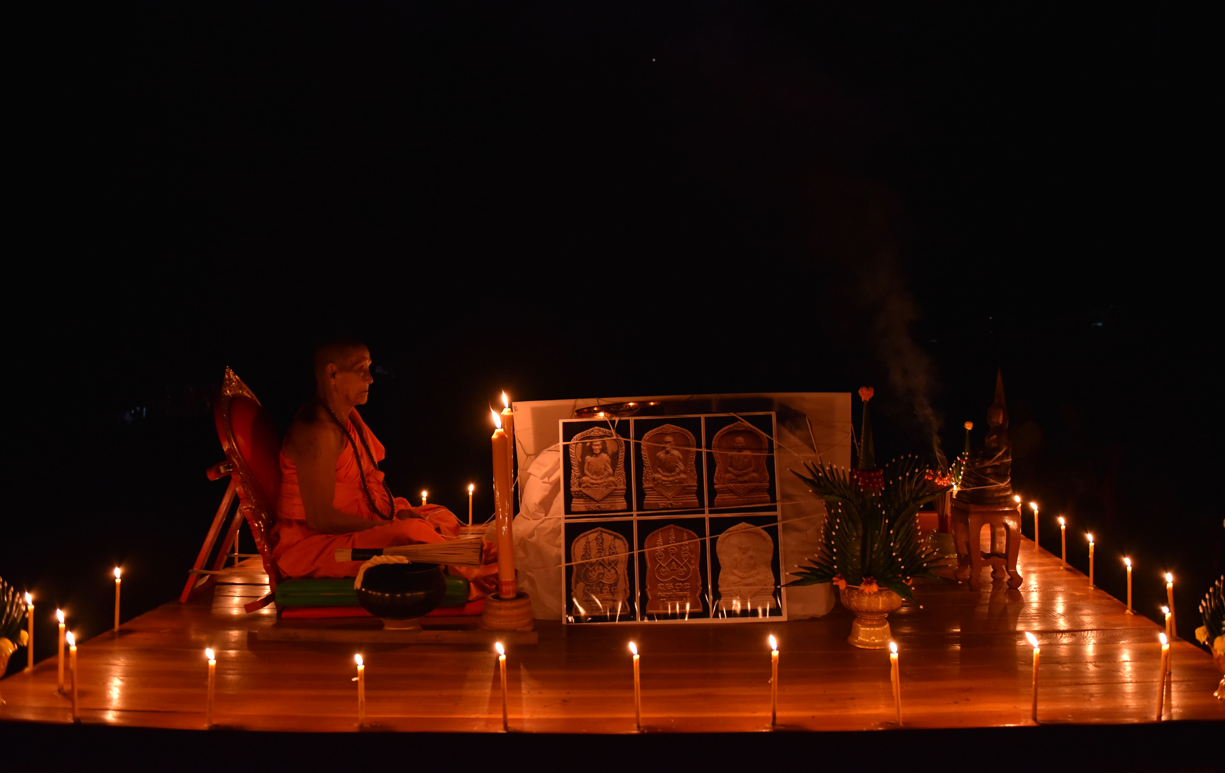 เหรียญหล่อเสมา ไตรมาสเงินล้าน เนื้อนวะเทดินไทย หลวงปู่จันทร์ วัดซับน้อย