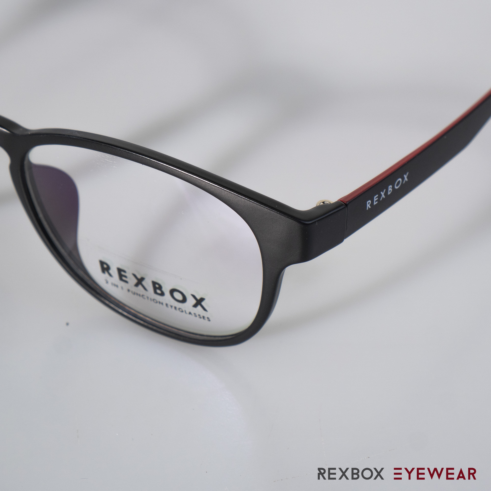 EX01 | กรอบสีดำแดง | คลิปออนเทาเขียว G15