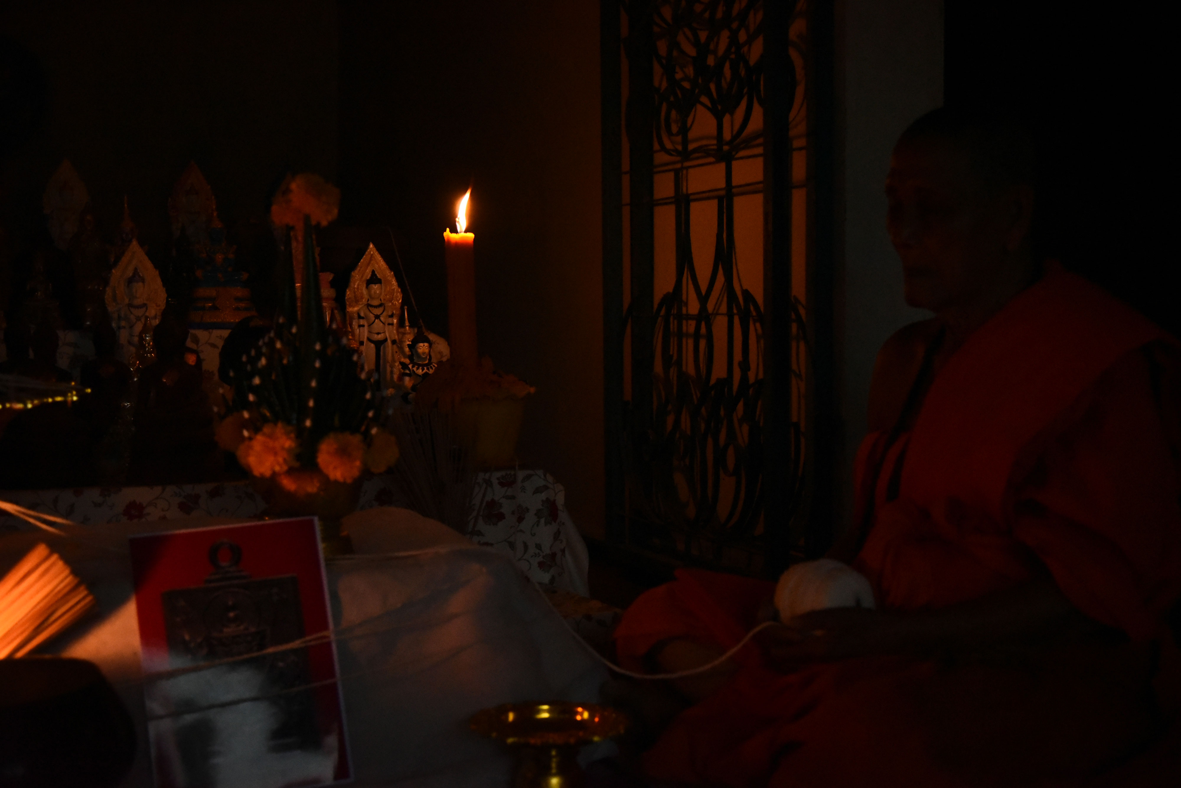 พระเหนือพรหม รุ่นทิ้งทวน หลวงปู่จันทร์ วัดซับน้อย