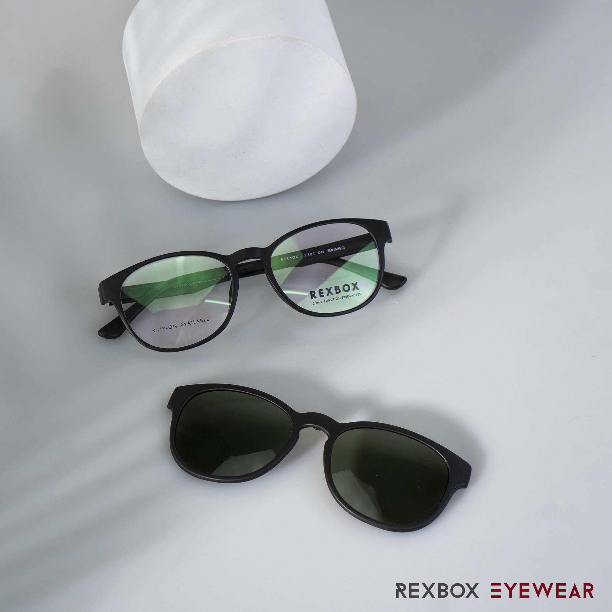 EX01 | กรอบสีดำ | คลิปออนเทาเขียว