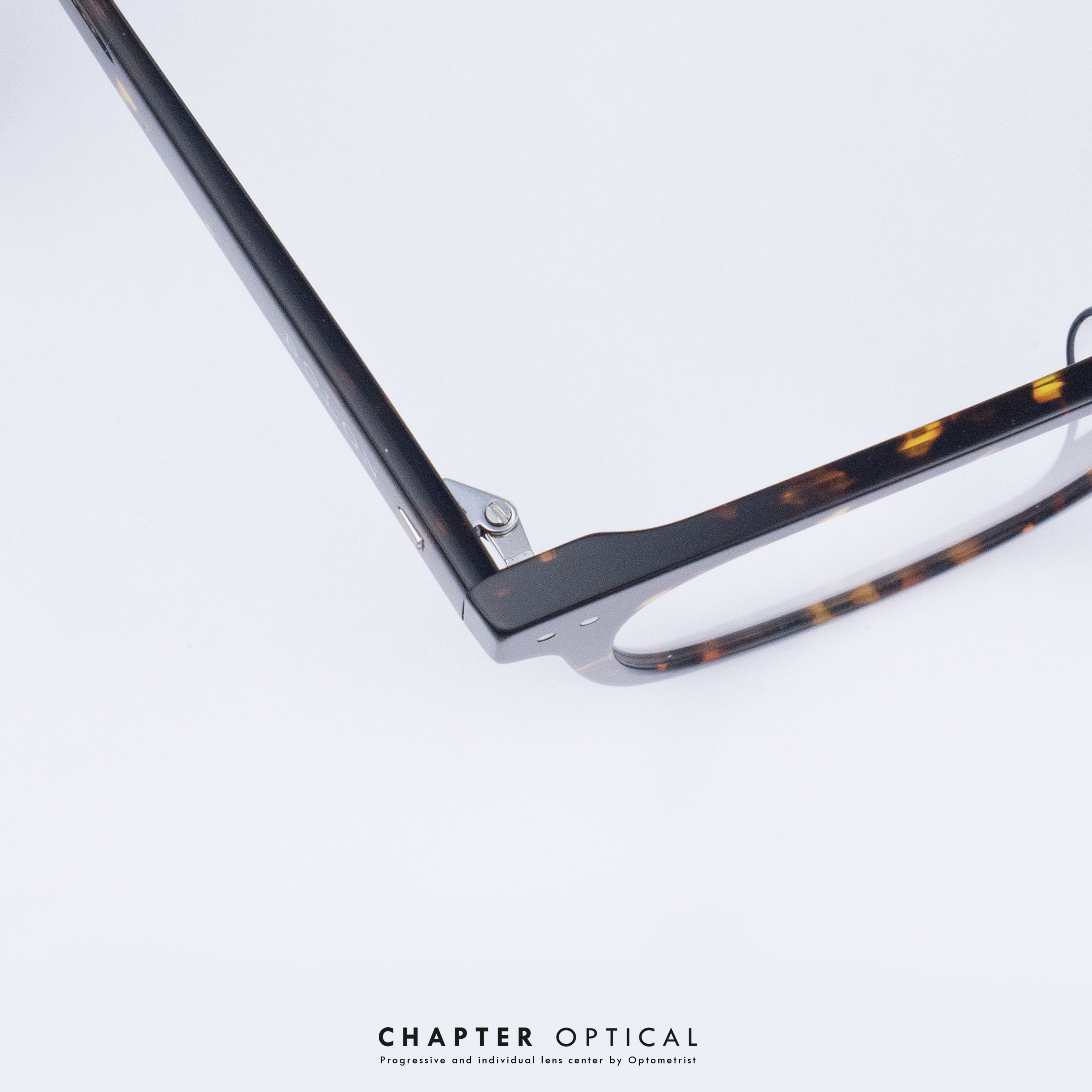 กรอบแว่นตา Bolon รุ่น BJ3198-B20-C2