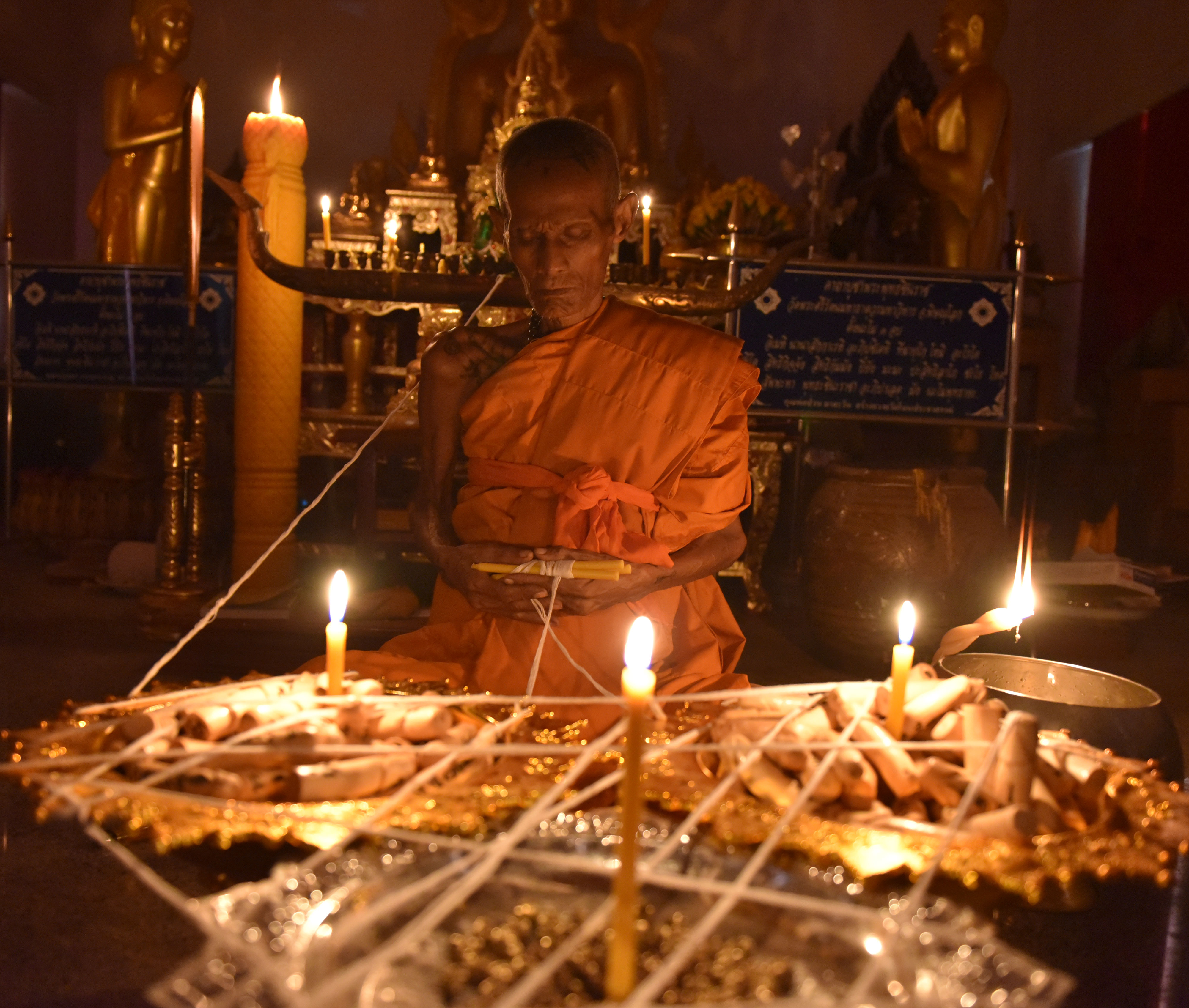 คุณปลัด ดันได้ ดันดี พระอาจารย์เหลย เตชะปัญโญ สร้างเอง เสกเอง ทำเอง