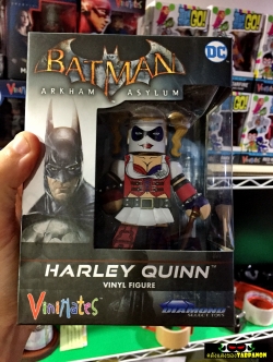 DST-Vinimates DC Comics - Arkham Harley Quinn