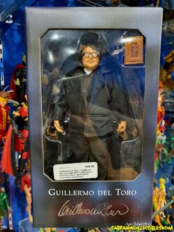 [2018.07] NECA Guillermo Del Toro Signature Collection - Guillermo Del Toro 8” Clothed Action Fgure (2018 CONVENTION EXCLUSIVE)
